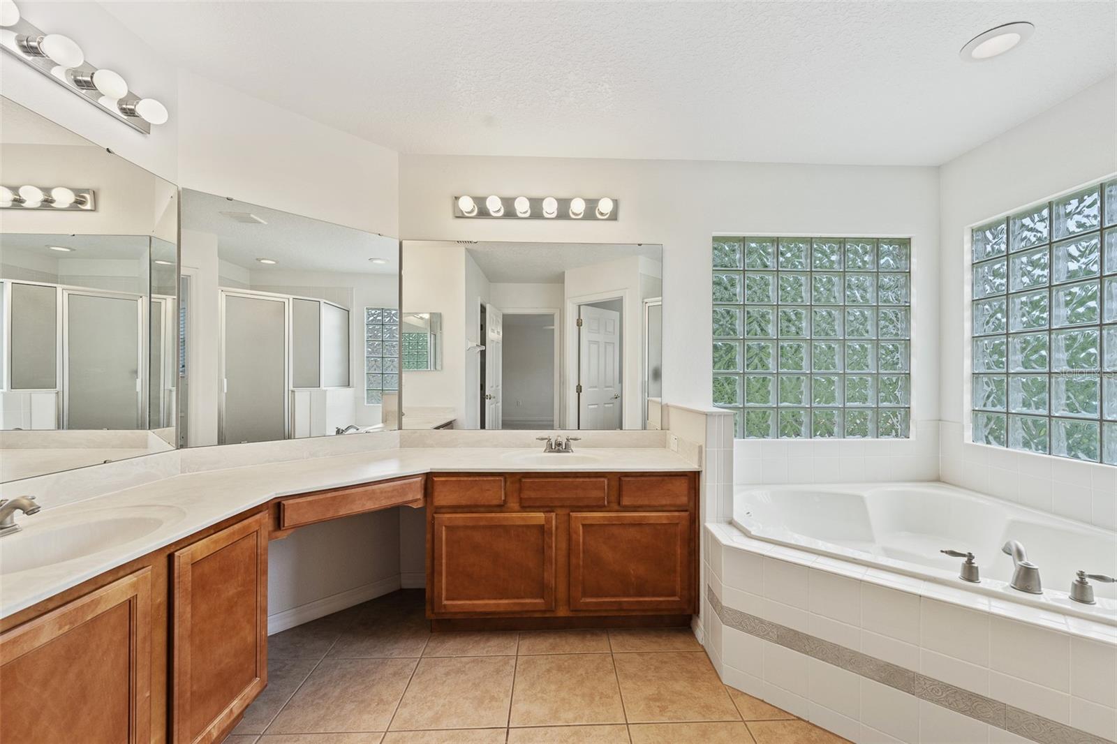 10075 BAYWATER BREEZE DR, ORLANDO, FL, 32827