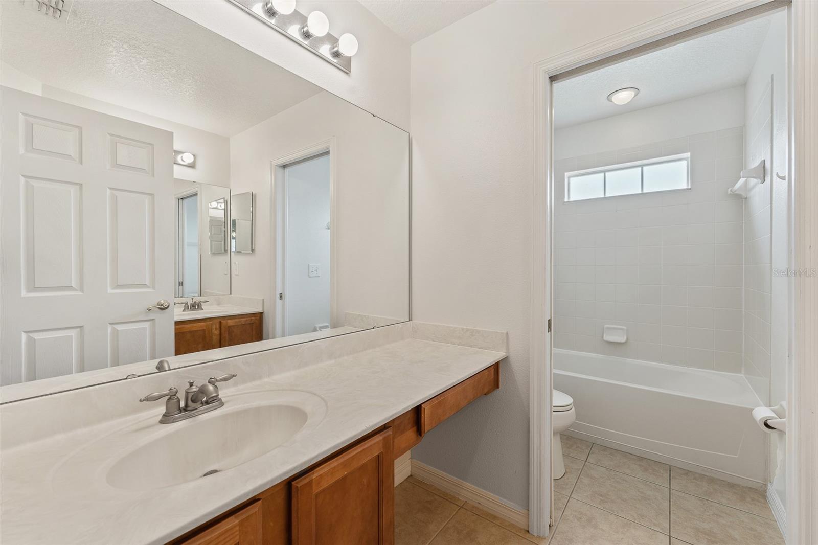 10075 BAYWATER BREEZE DR, ORLANDO, FL, 32827