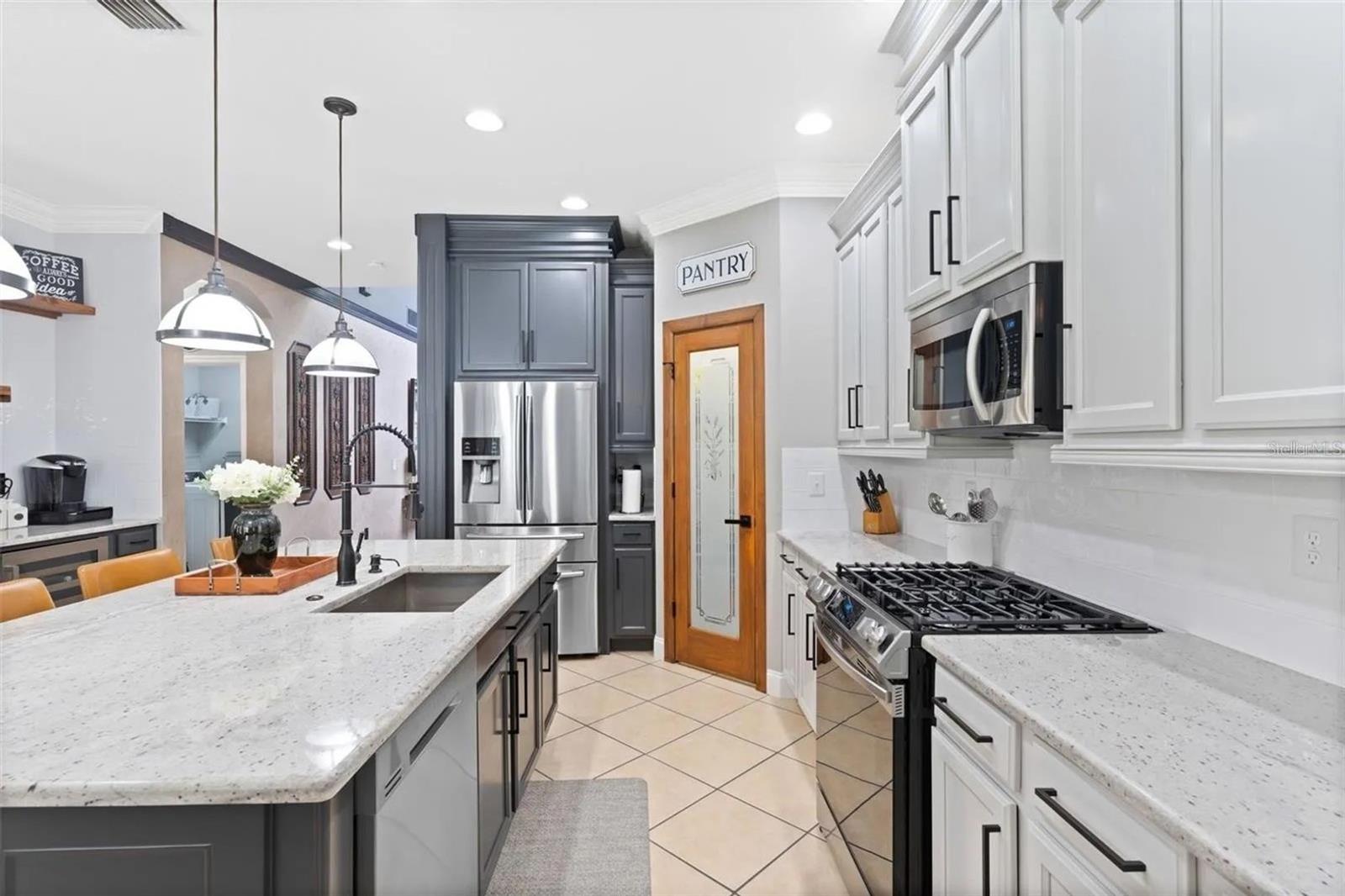 1122 NASHVILLE DR, WESLEY CHAPEL, FL, 33544