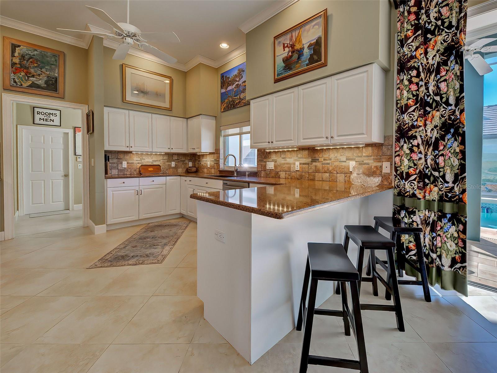 16 GULF MANOR DR, VENICE, FL, 34285