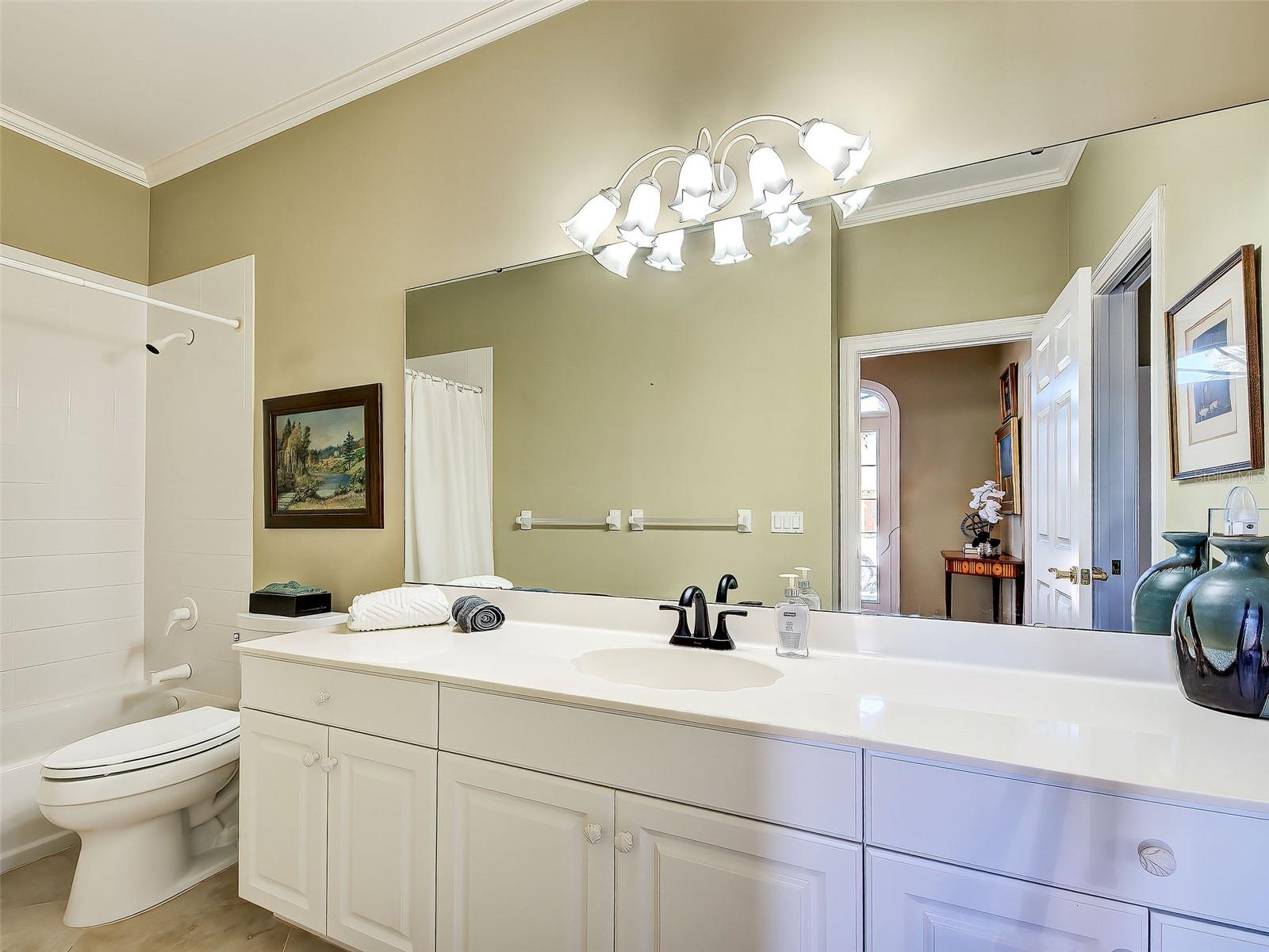16 GULF MANOR DR, VENICE, FL, 34285