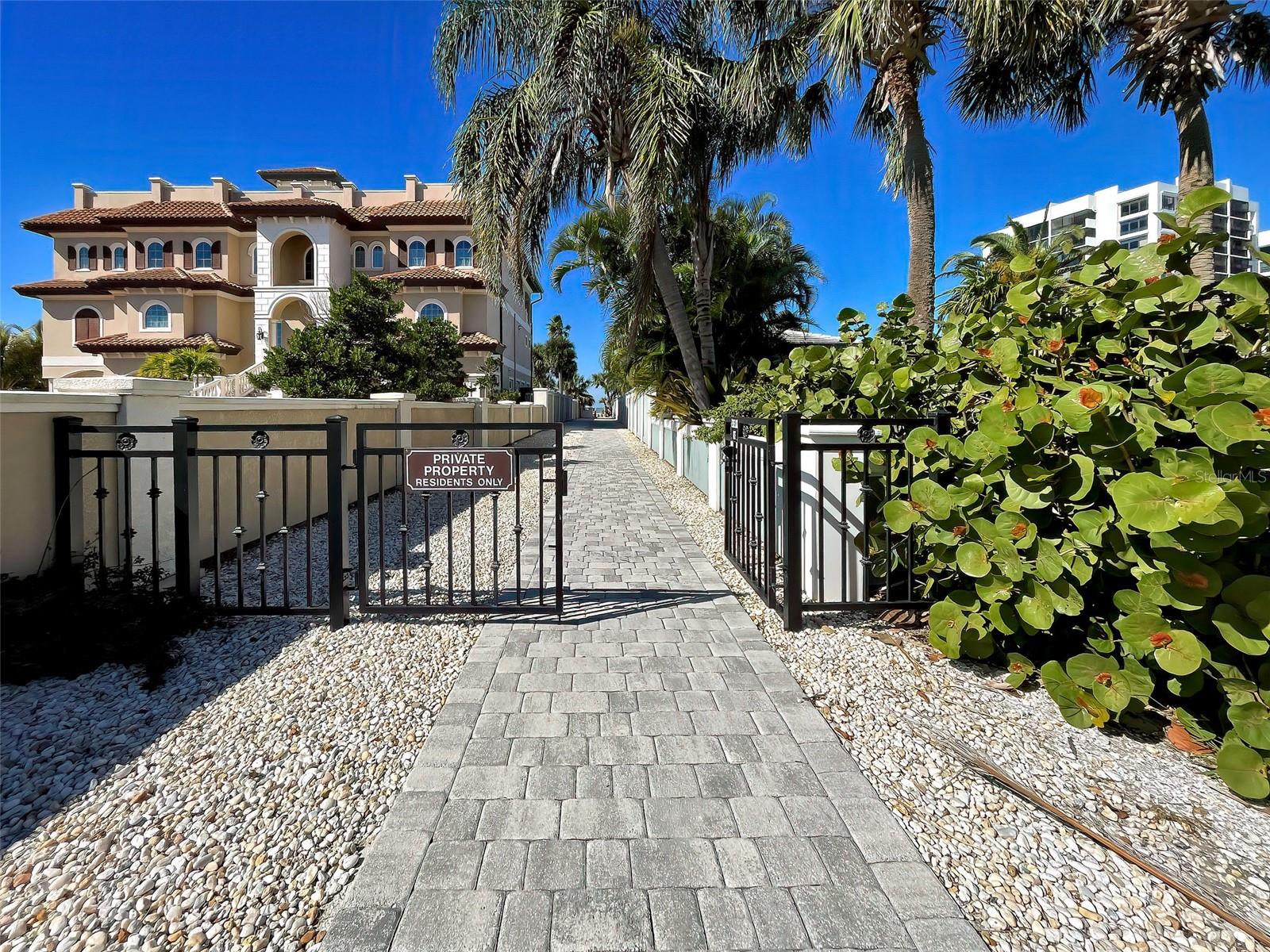 16 GULF MANOR DR, VENICE, FL, 34285