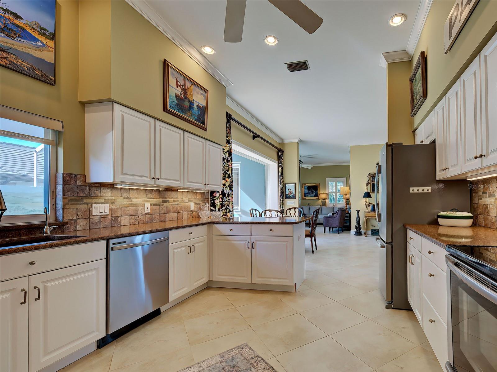 16 GULF MANOR DR, VENICE, FL, 34285