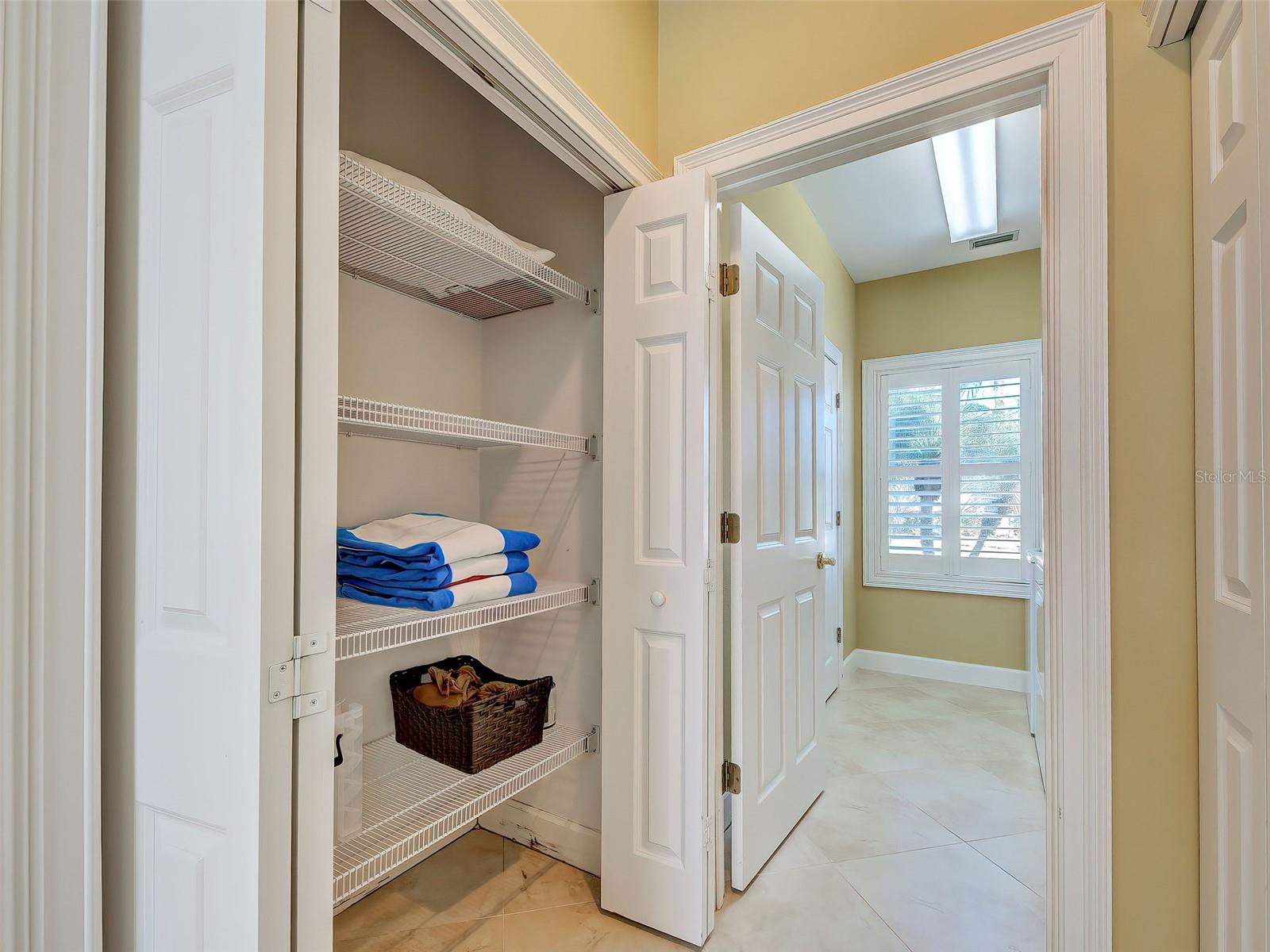 16 GULF MANOR DR, VENICE, FL, 34285