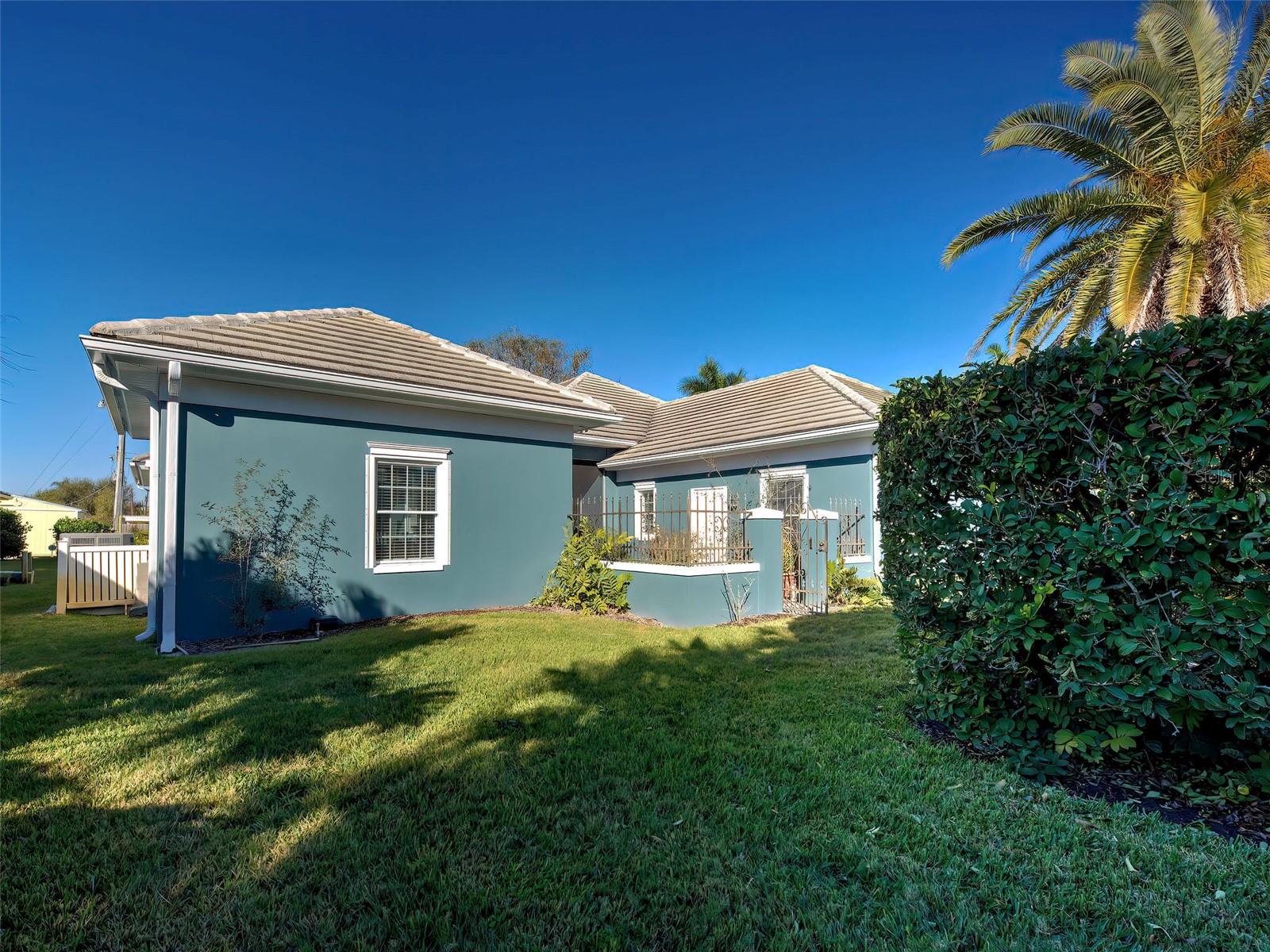 16 GULF MANOR DR, VENICE, FL, 34285