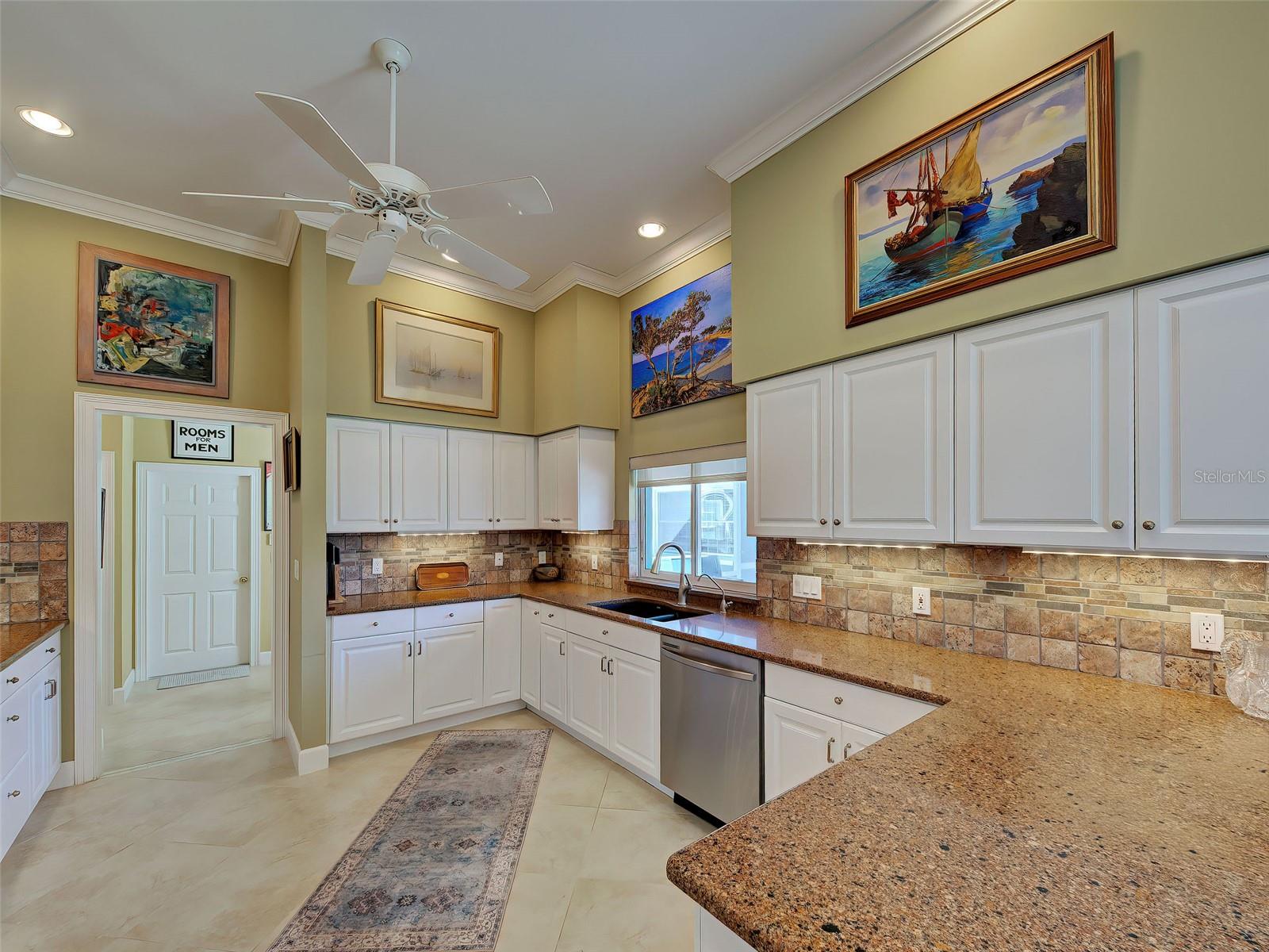 16 GULF MANOR DR, VENICE, FL, 34285