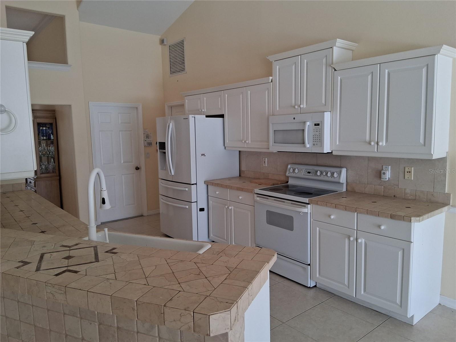 1441 OLDE KENSINGTON LN, DELTONA, FL, 32725