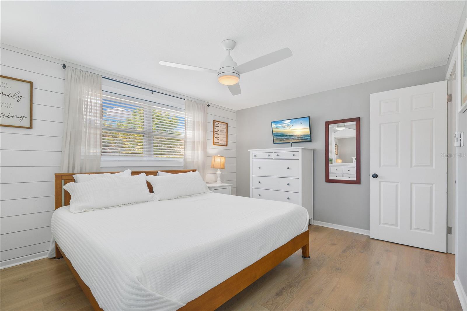 1000 FRUITLAND AVE, BRADENTON, FL, 34207