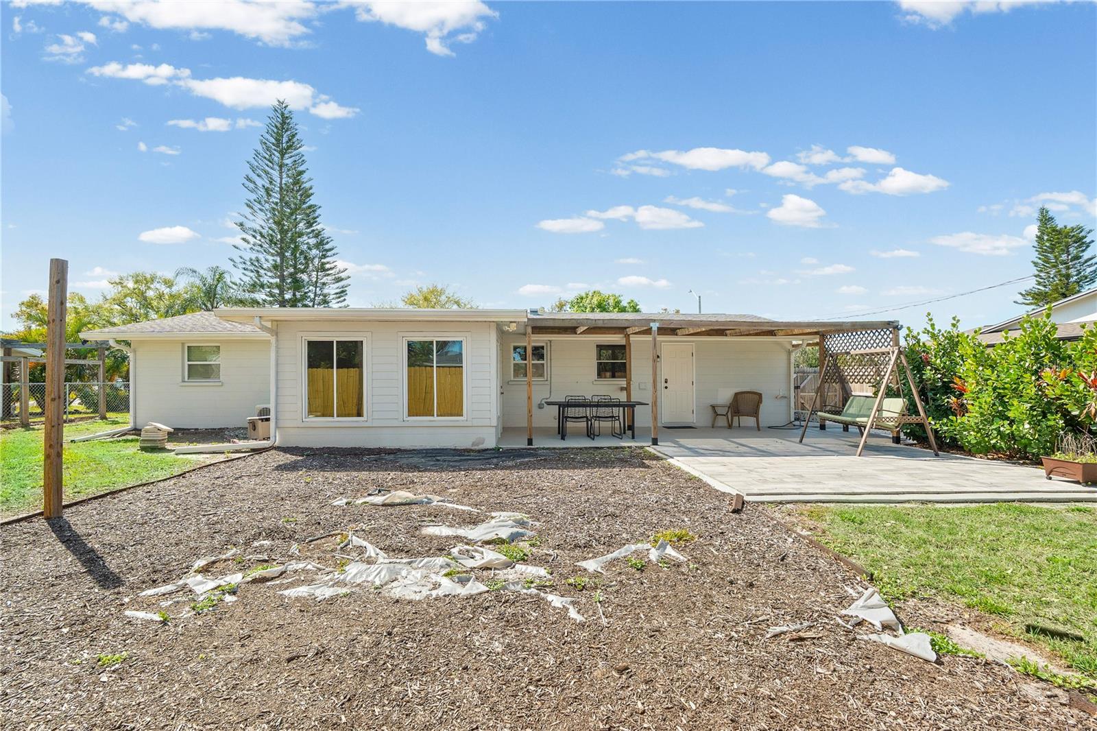 1000 FRUITLAND AVE, BRADENTON, FL, 34207