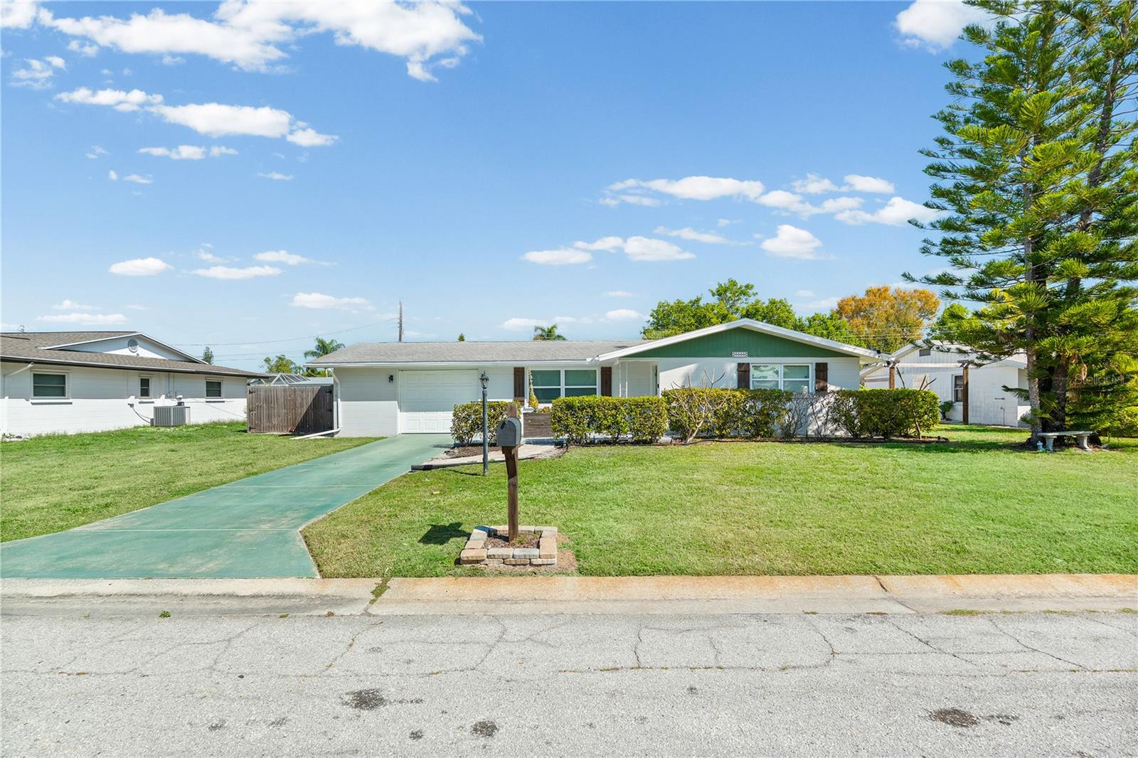 1000 FRUITLAND AVE, BRADENTON, FL, 34207