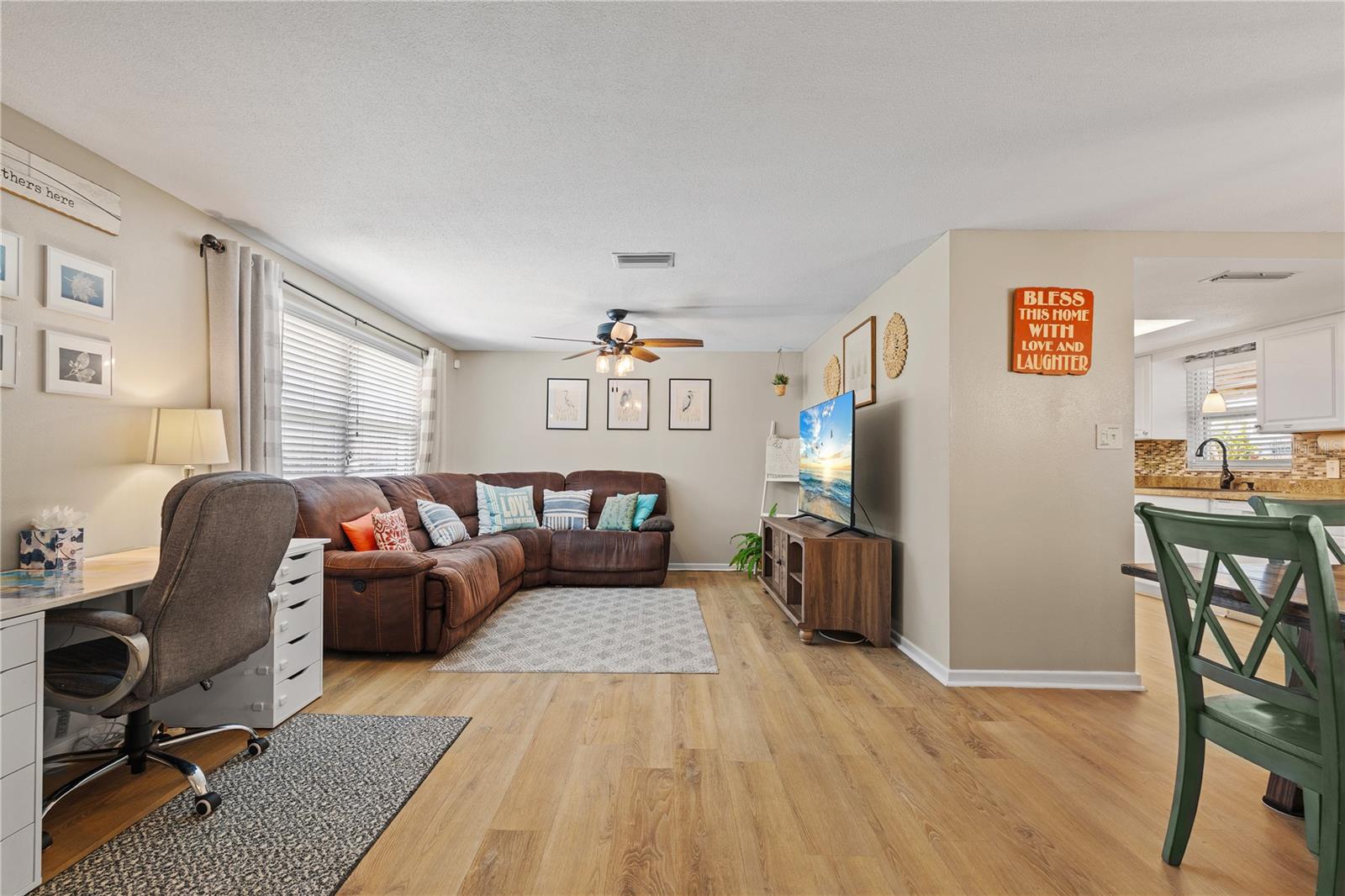 1000 FRUITLAND AVE, BRADENTON, FL, 34207