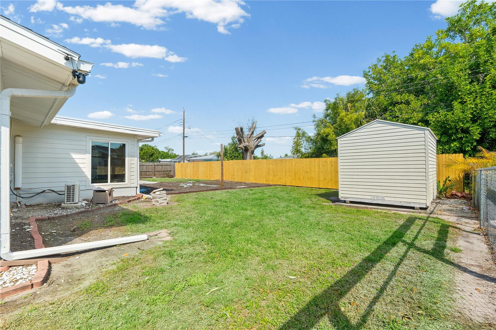 1000 FRUITLAND AVE, BRADENTON, FL, 34207