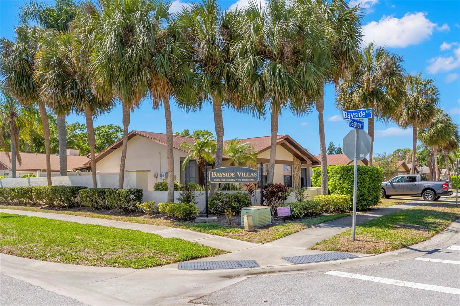 2020 DOVER CT, OLDSMAR, FL, 34677