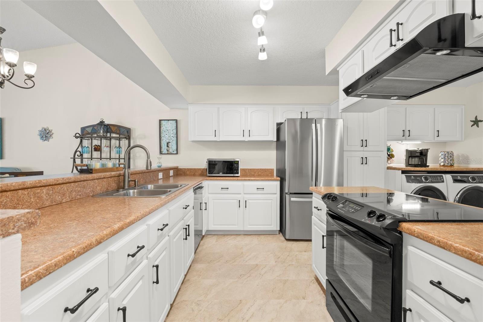 2020 DOVER CT, OLDSMAR, FL, 34677