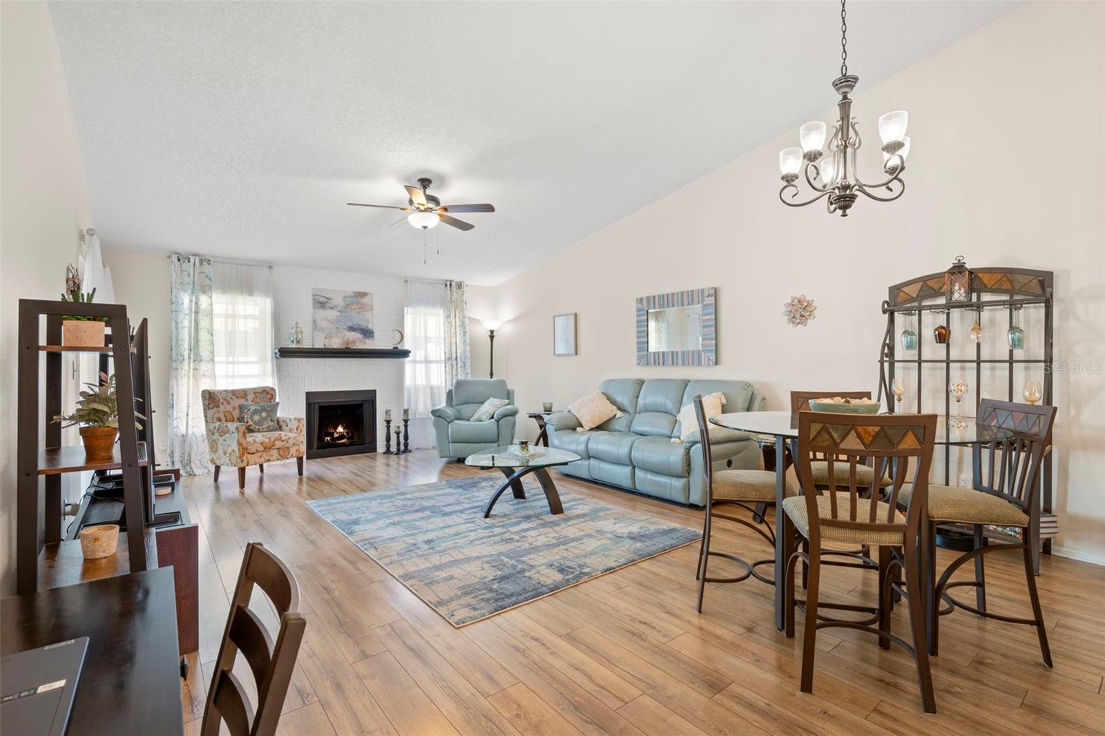 2020 DOVER CT, OLDSMAR, FL, 34677