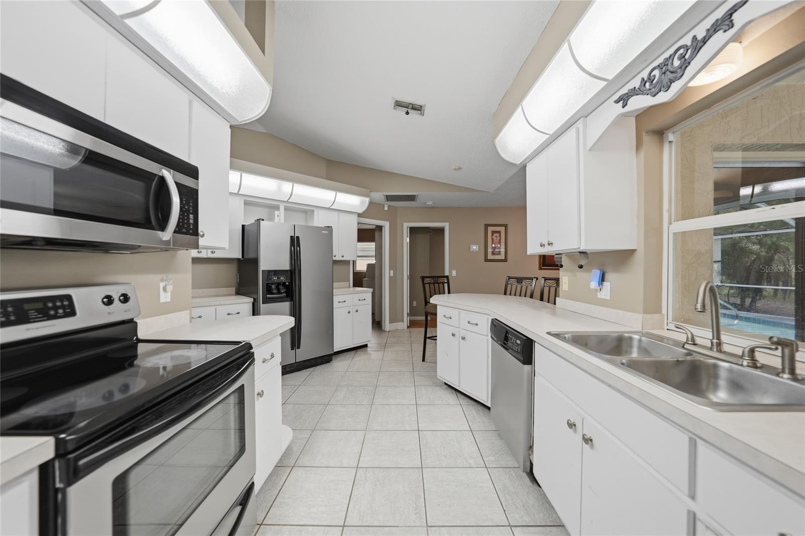 4030 DEKLE AVE, NORTH PORT, FL, 34286
