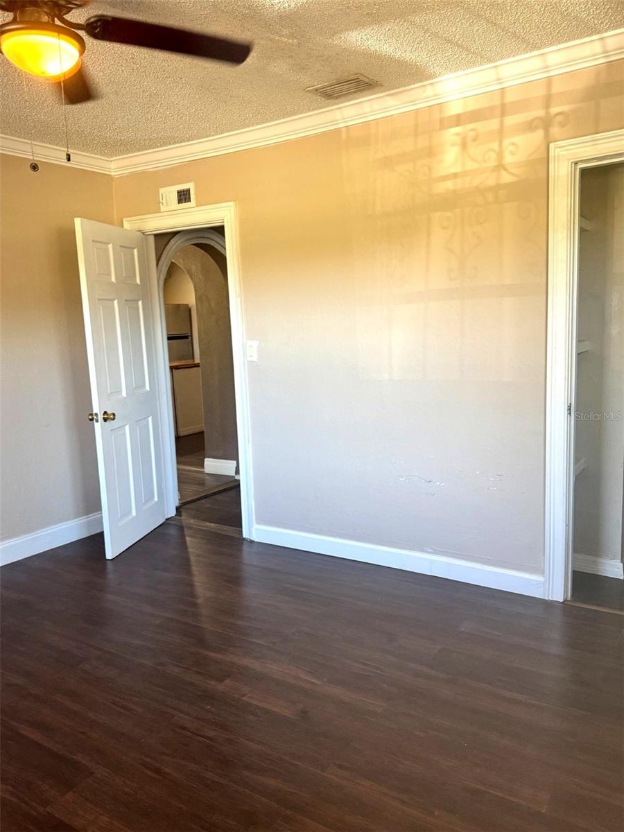 505 E COLUMBUS DR, TAMPA, FL, 33602