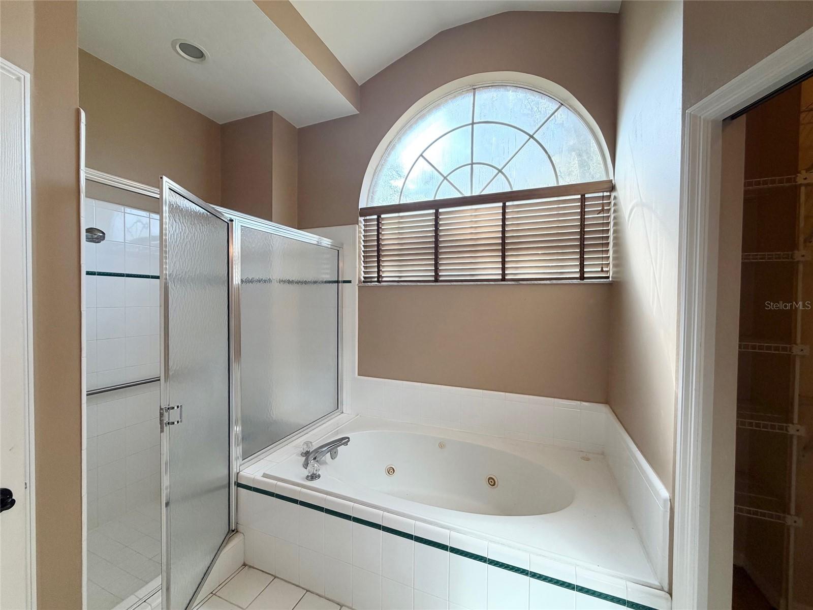 5713 NW 45TH DR, GAINESVILLE, FL, 32653