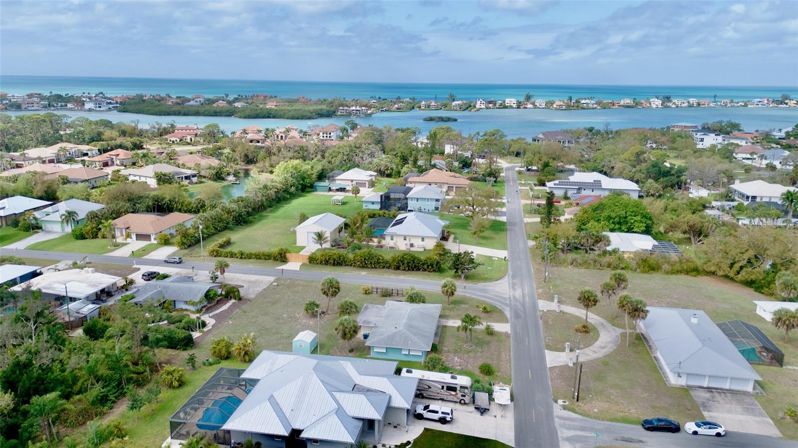 223 ROBERTS RD, NOKOMIS, FL, 34275