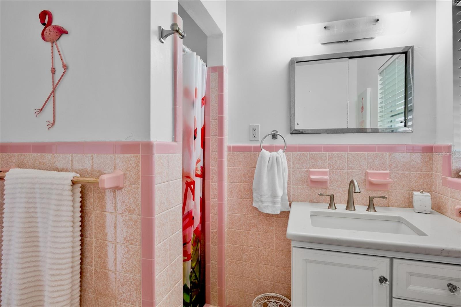 223 ROBERTS RD, NOKOMIS, FL, 34275