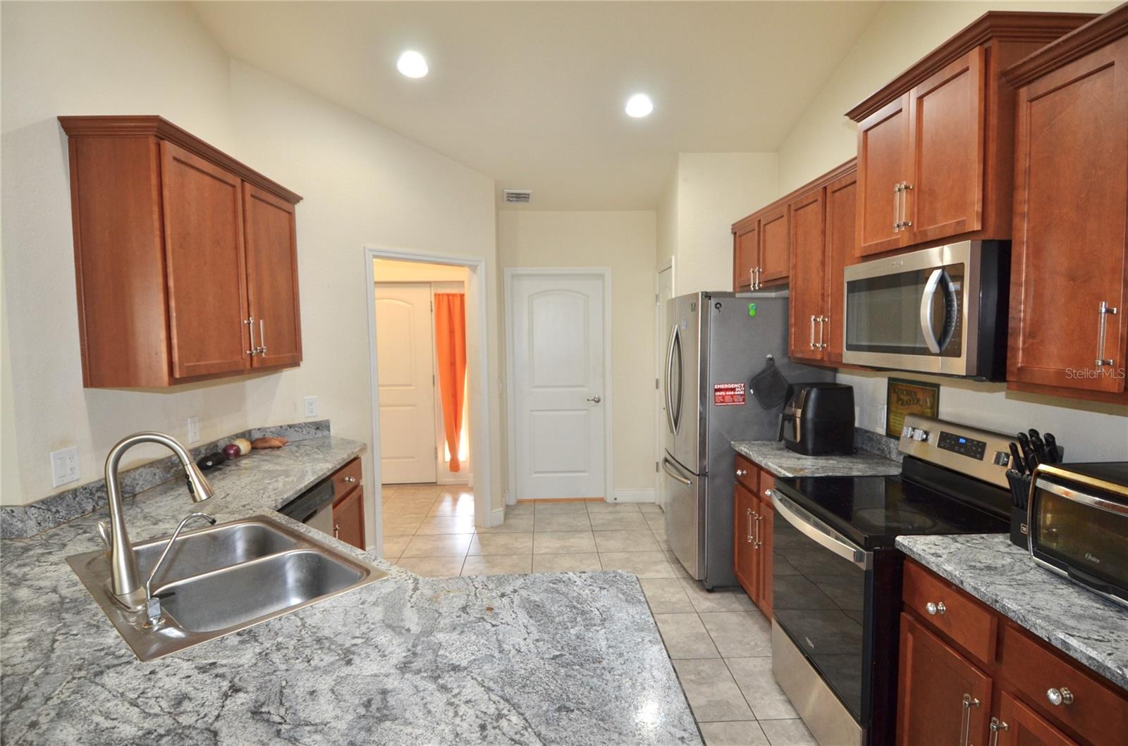 2266 MINERVA RD, NORTH PORT, FL, 34288
