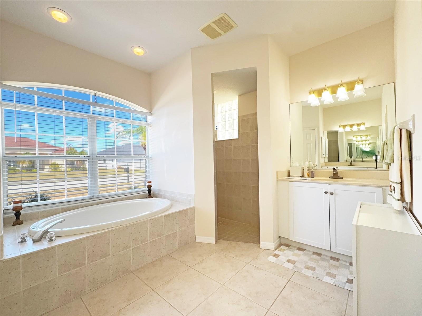 9011 PROVINCE ST, SARASOTA, FL, 34240