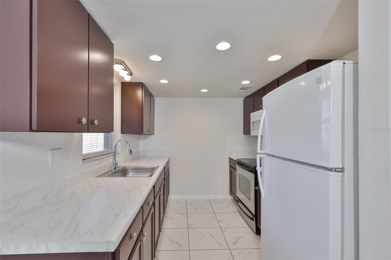 460 FLAMINGO DR, APOLLO BEACH, FL, 33572