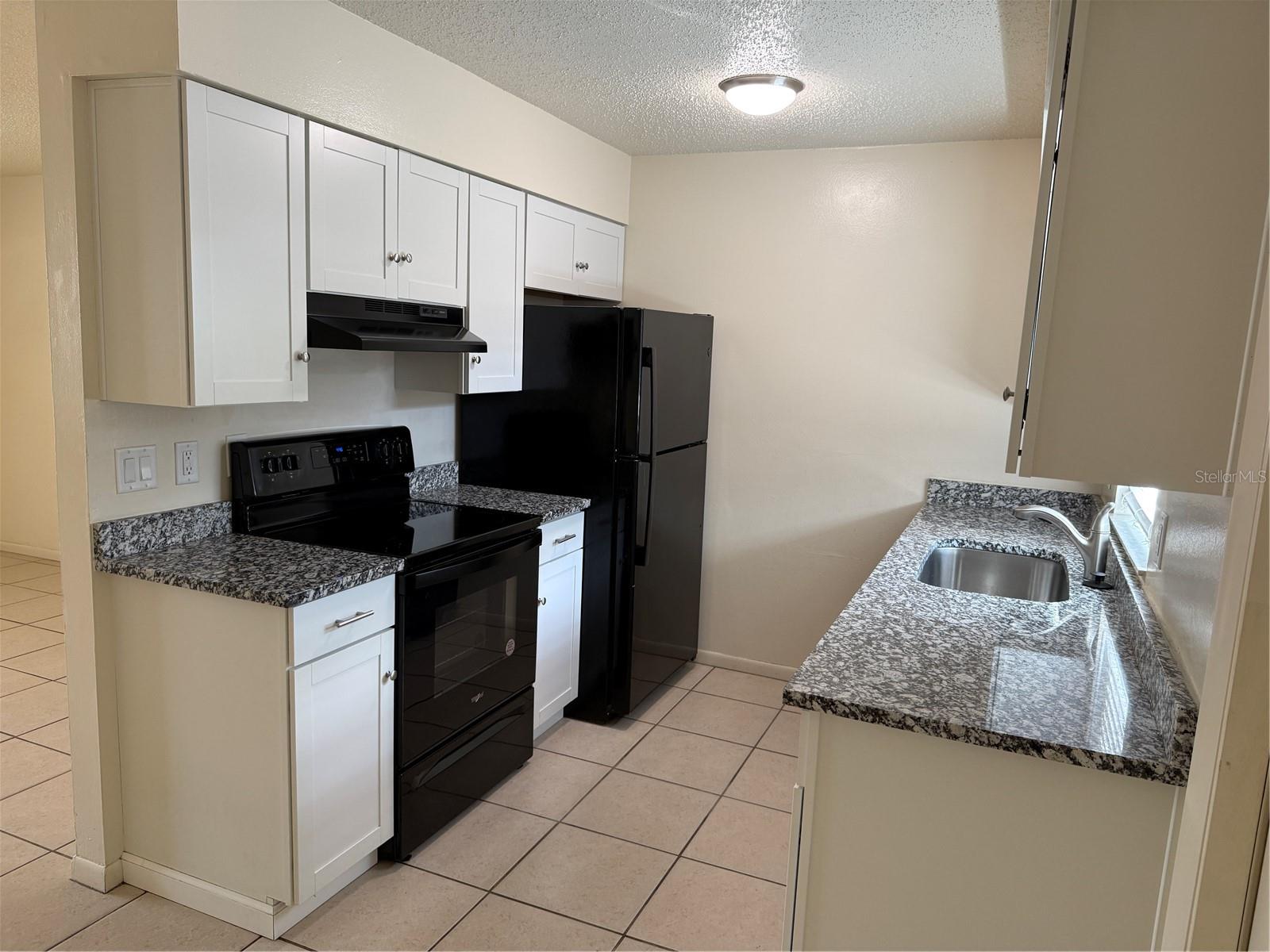 824 S LONE OAK DR #b, LEESBURG, FL, 34748