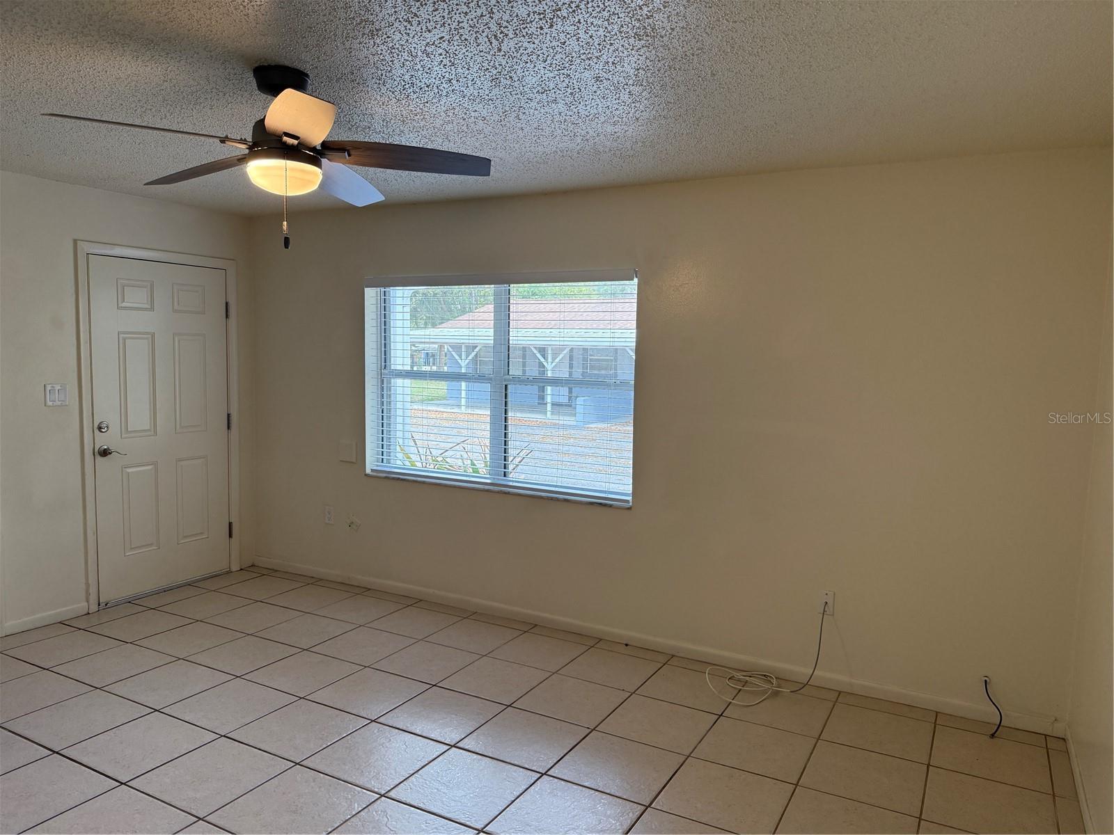 824 S LONE OAK DR #b, LEESBURG, FL, 34748