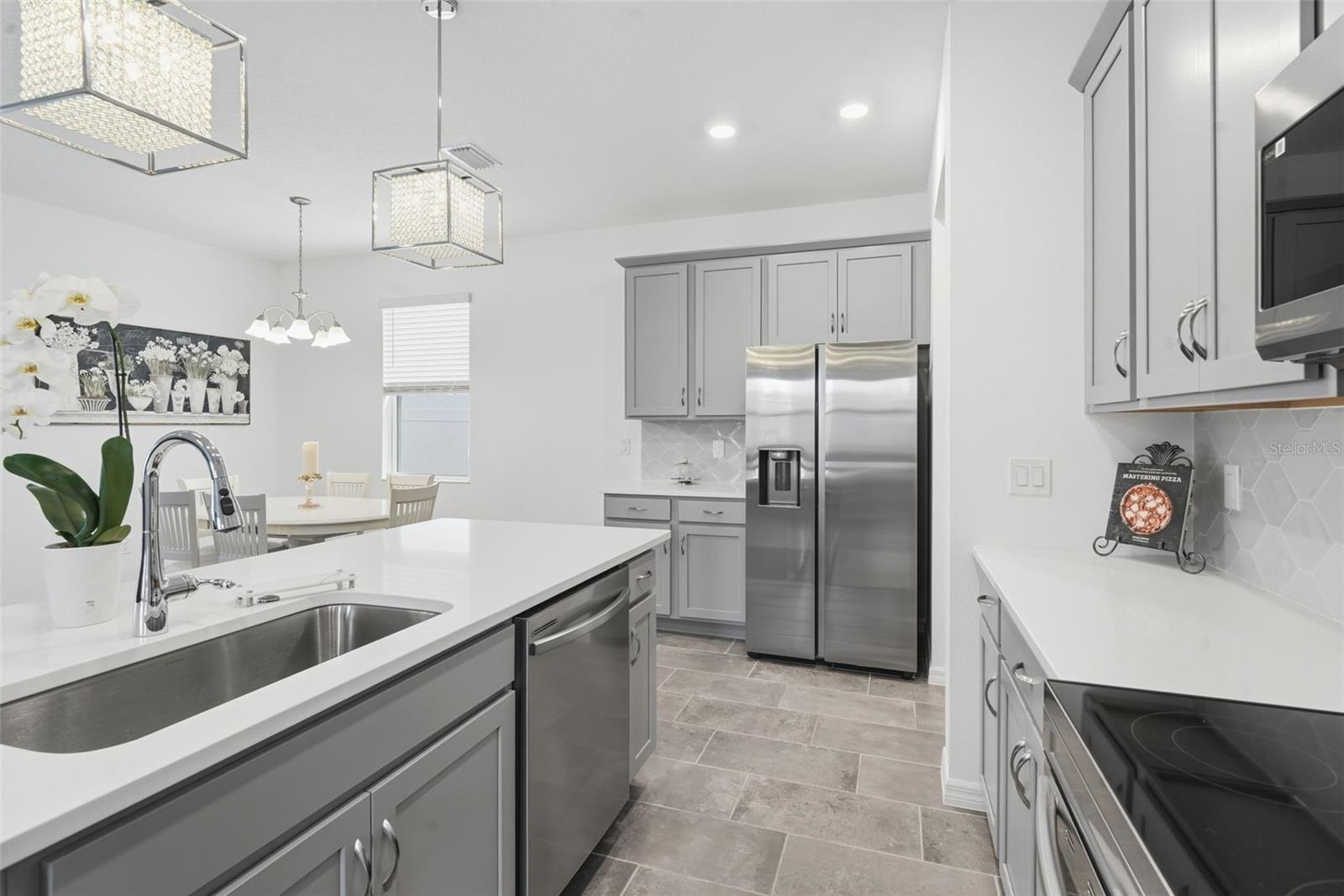 1088 HAPPY FOREST LOOP, DELAND, FL, 32720