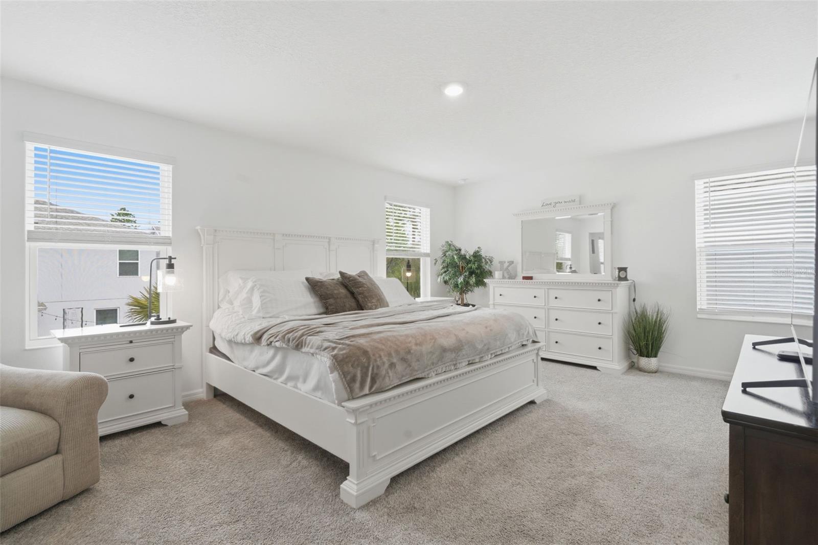 1088 HAPPY FOREST LOOP, DELAND, FL, 32720