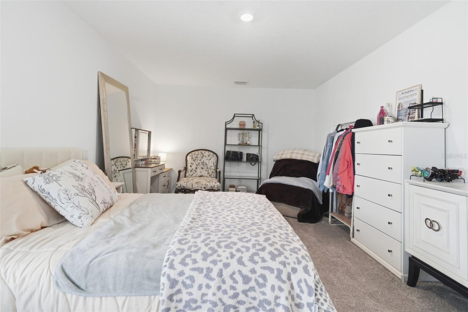 1088 HAPPY FOREST LOOP, DELAND, FL, 32720