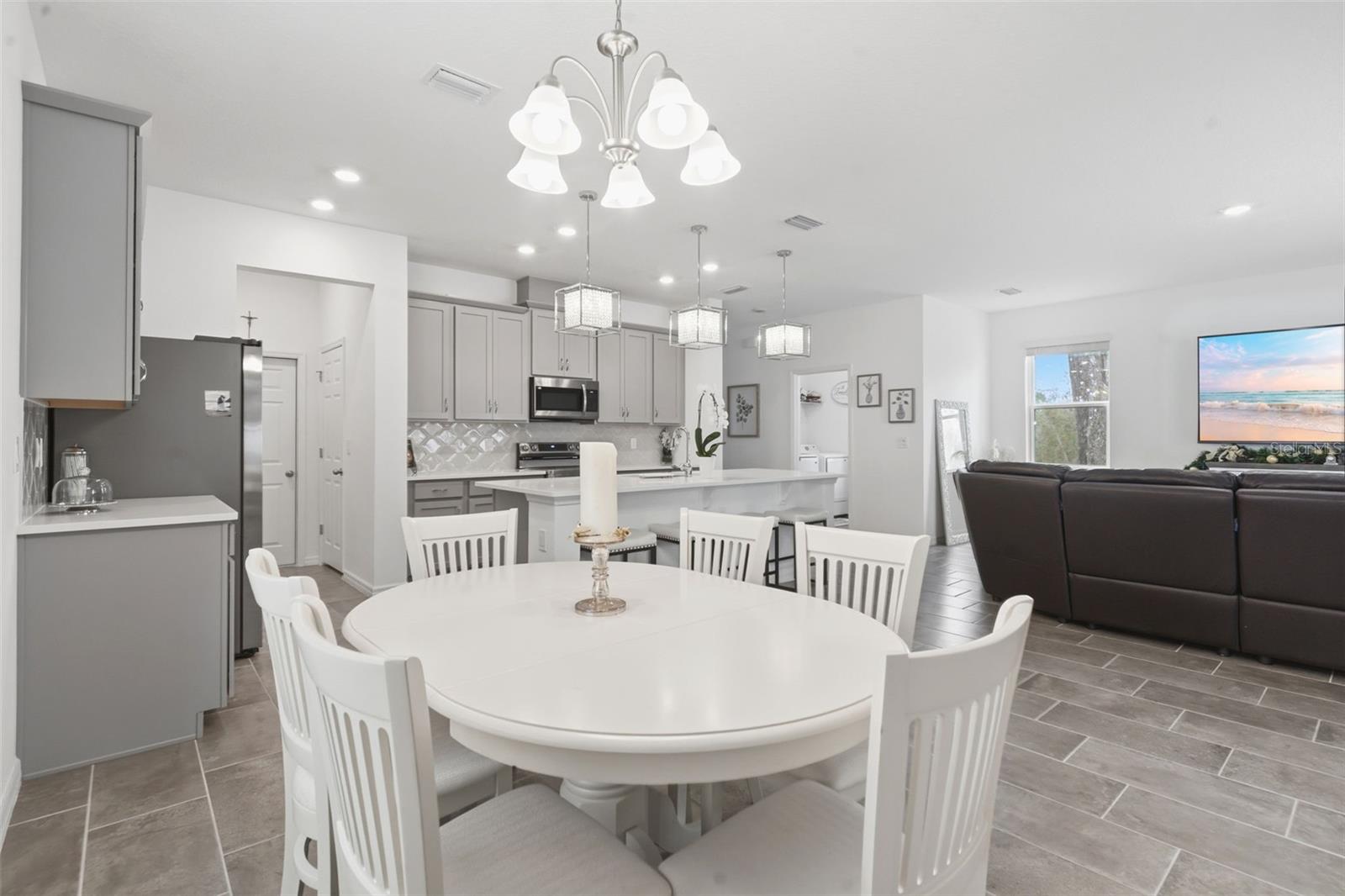 1088 HAPPY FOREST LOOP, DELAND, FL, 32720
