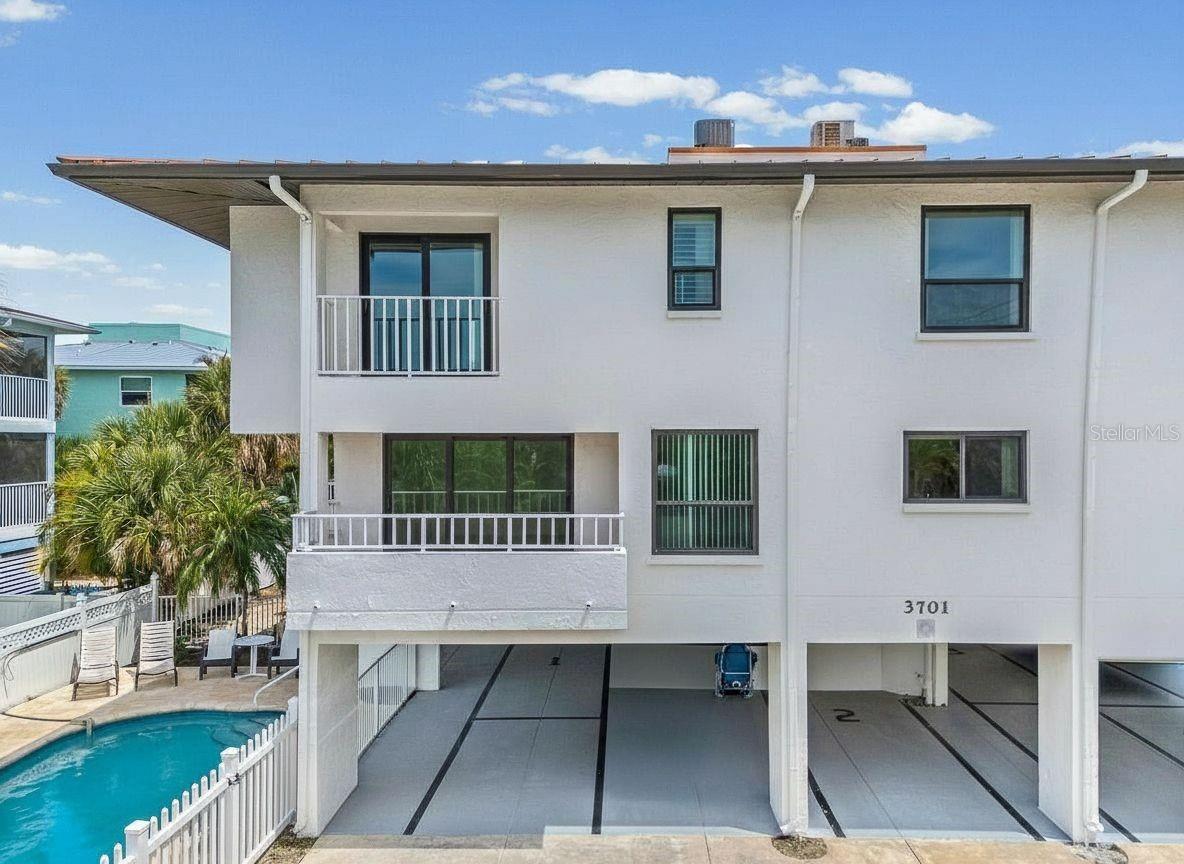 3701 5TH AVE #1, HOLMES BEACH, FL, 34217