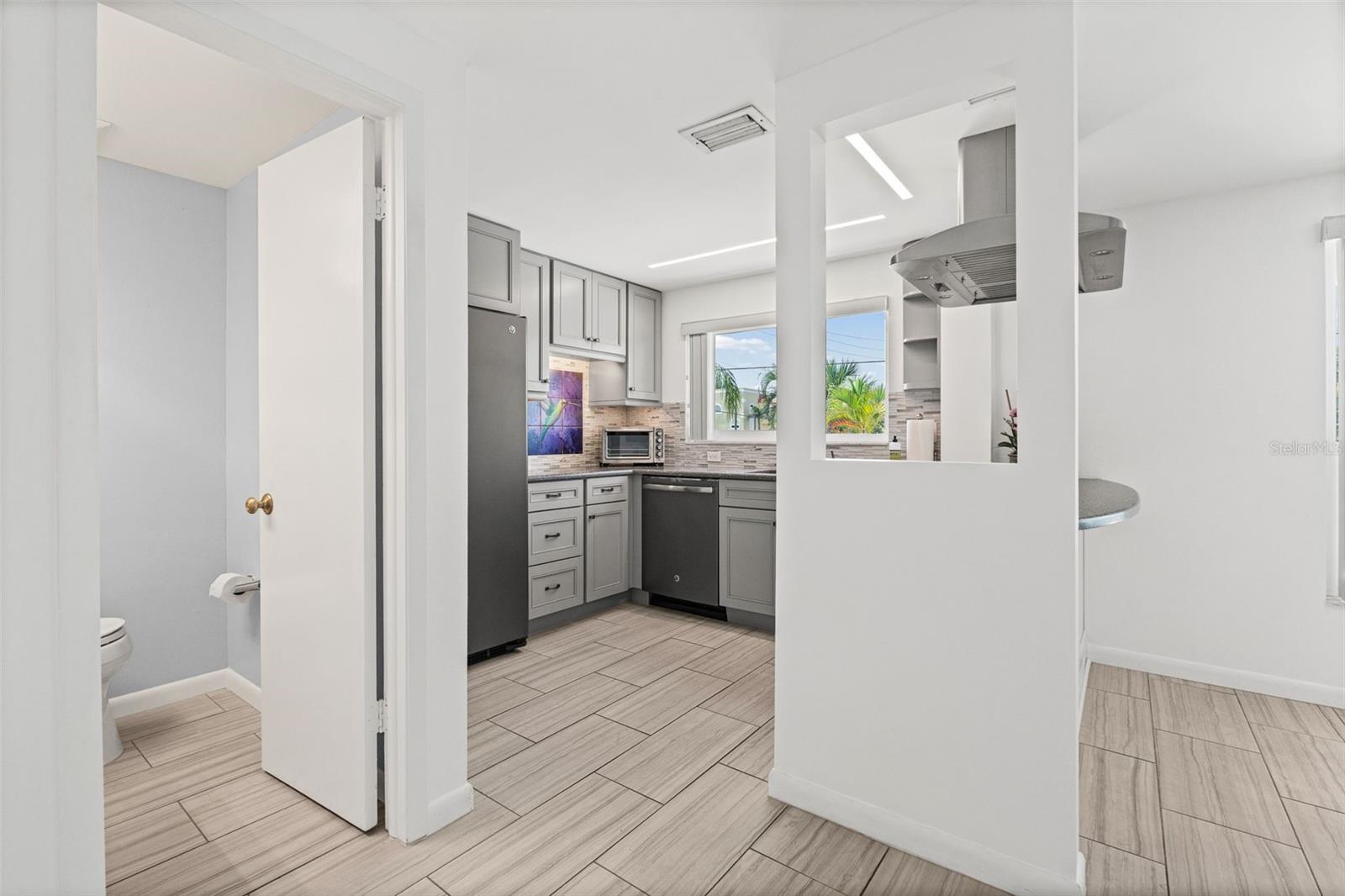 3701 5TH AVE #1, HOLMES BEACH, FL, 34217