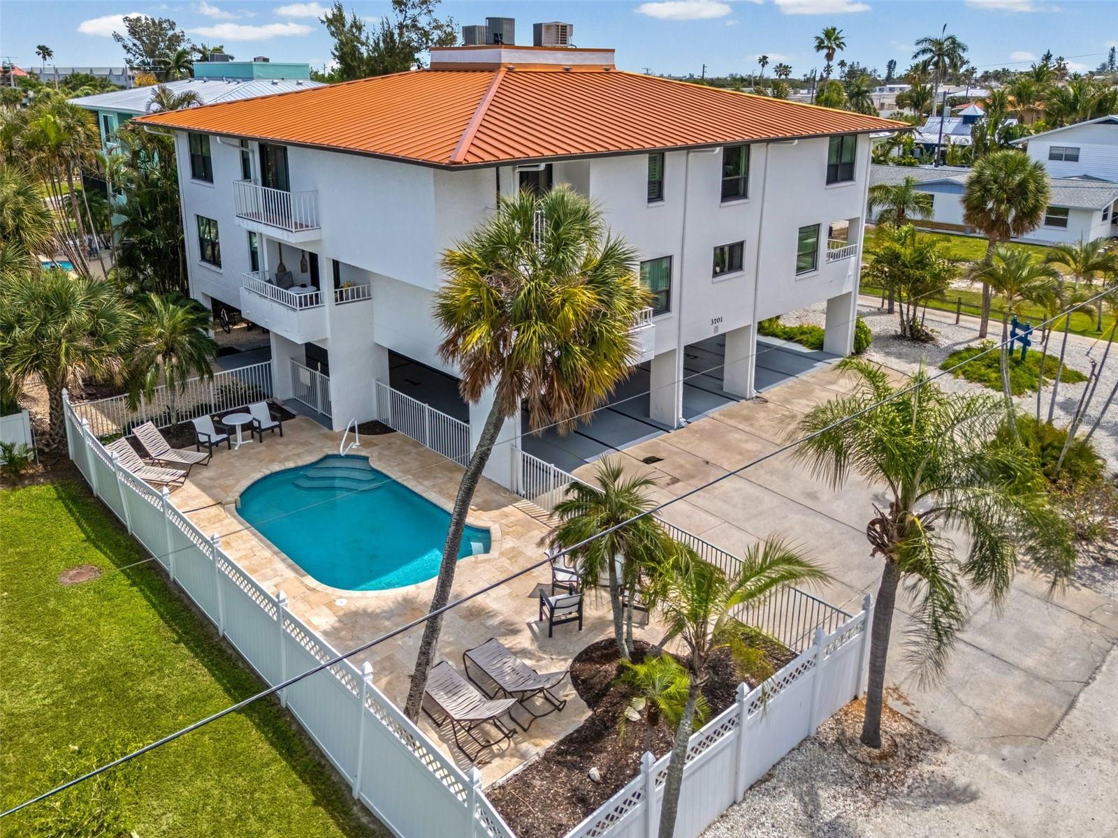 3701 5TH AVE #1, HOLMES BEACH, FL, 34217