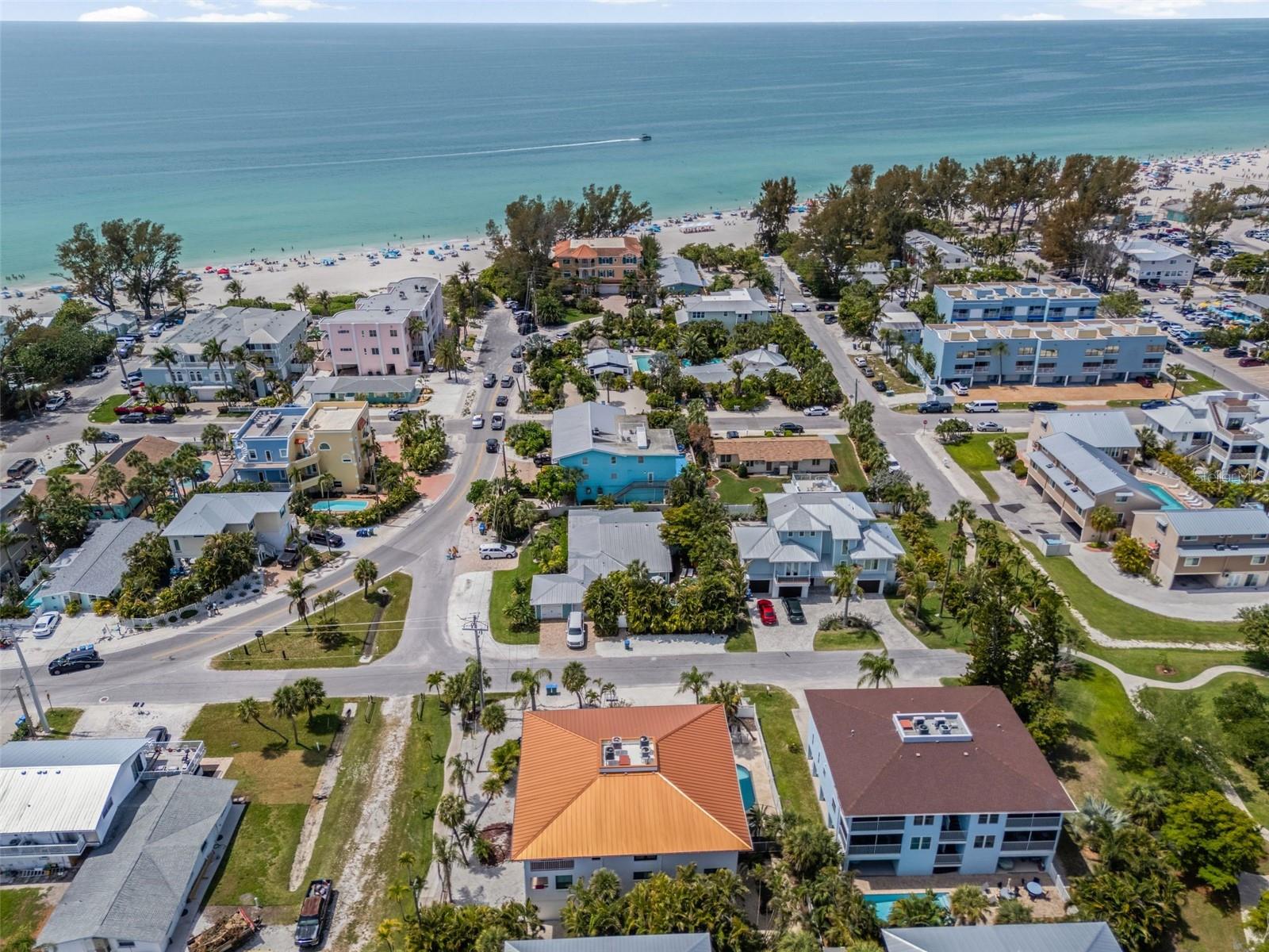 3701 5TH AVE #1, HOLMES BEACH, FL, 34217