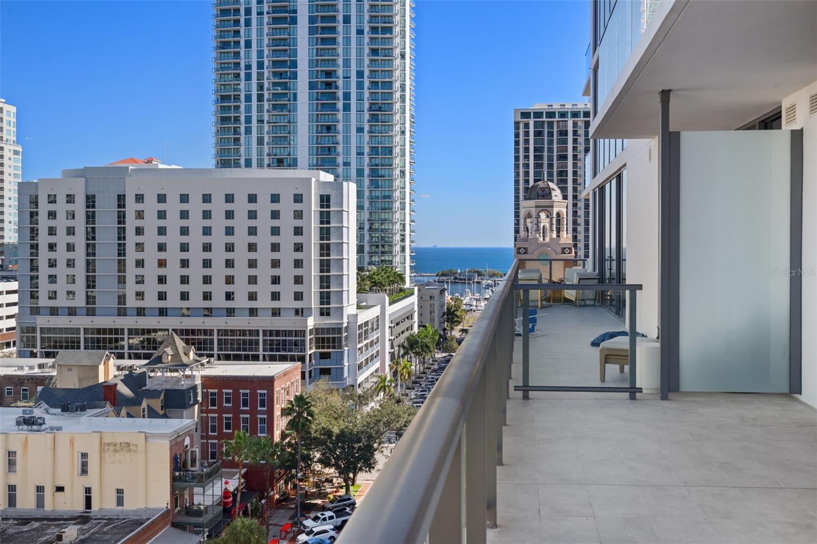 275 1ST AVE S #1001, ST PETERSBURG, FL, 33701