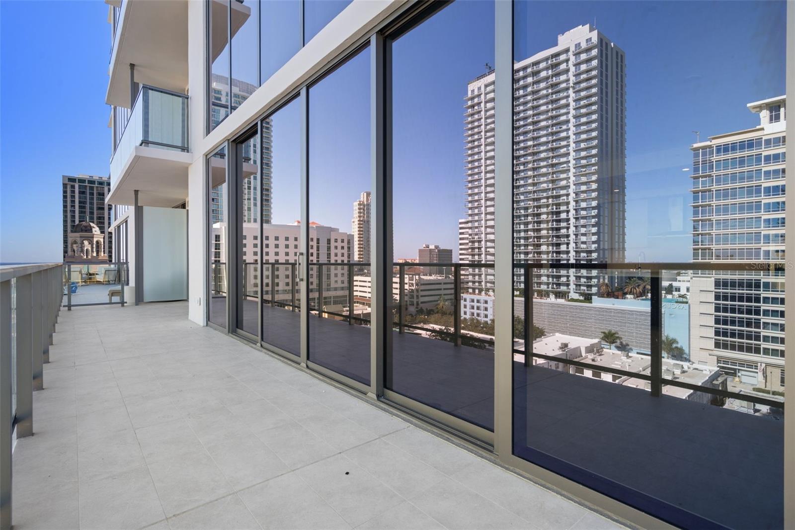 275 1ST AVE S #1001, ST PETERSBURG, FL, 33701