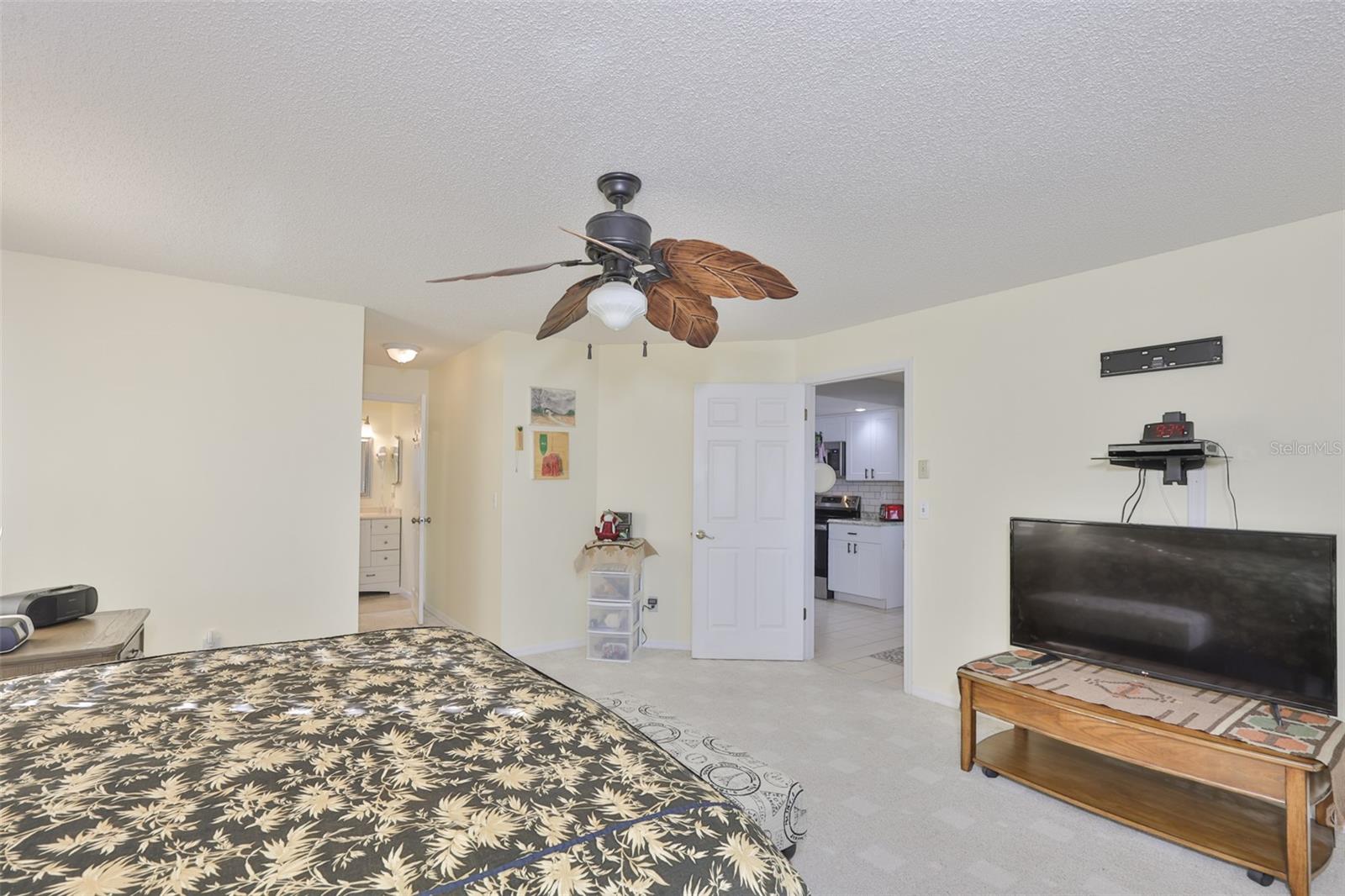 1809 GRANVILLE LN, SUN CITY CENTER, FL, 33573