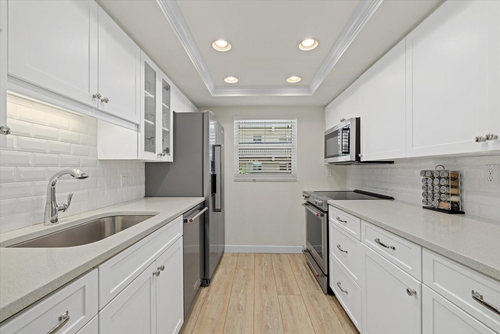 3240 GULF OF MEXICO DR #B402, LONGBOAT KEY, FL, 34228