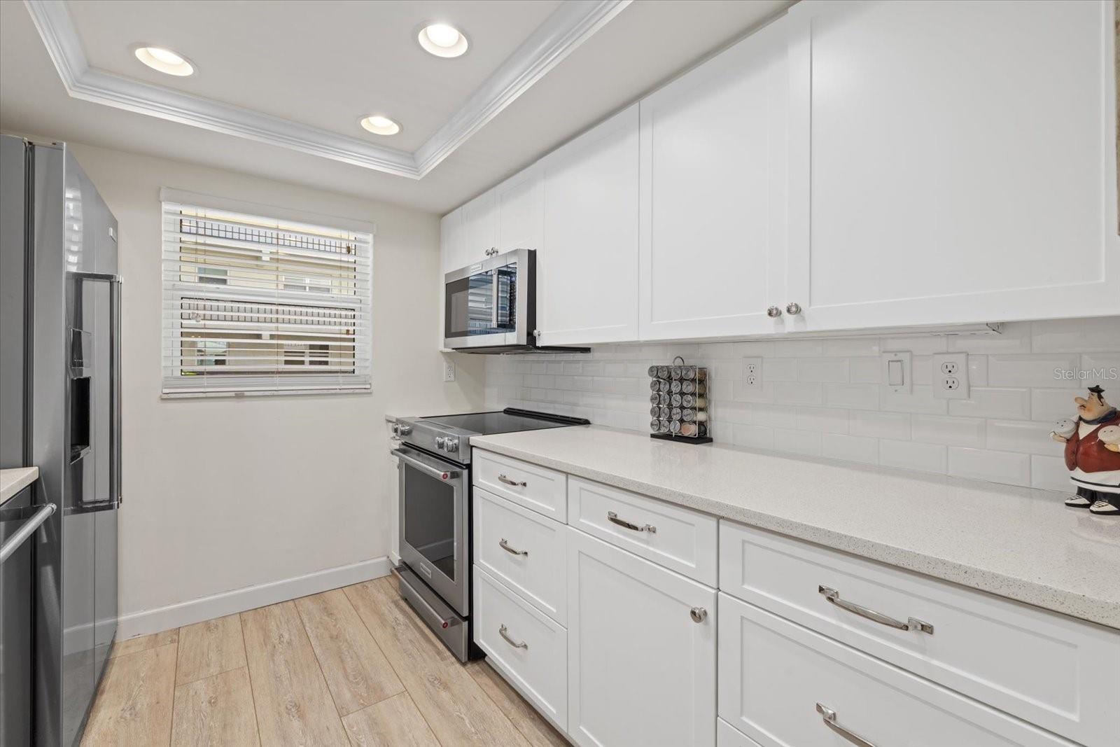 3240 GULF OF MEXICO DR #B402, LONGBOAT KEY, FL, 34228