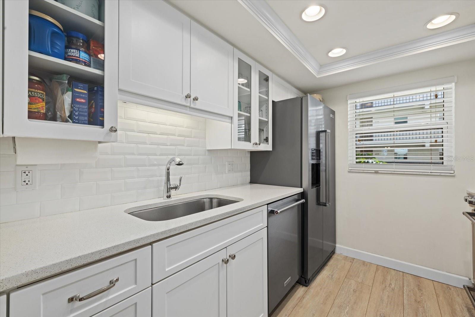 3240 GULF OF MEXICO DR #B402, LONGBOAT KEY, FL, 34228
