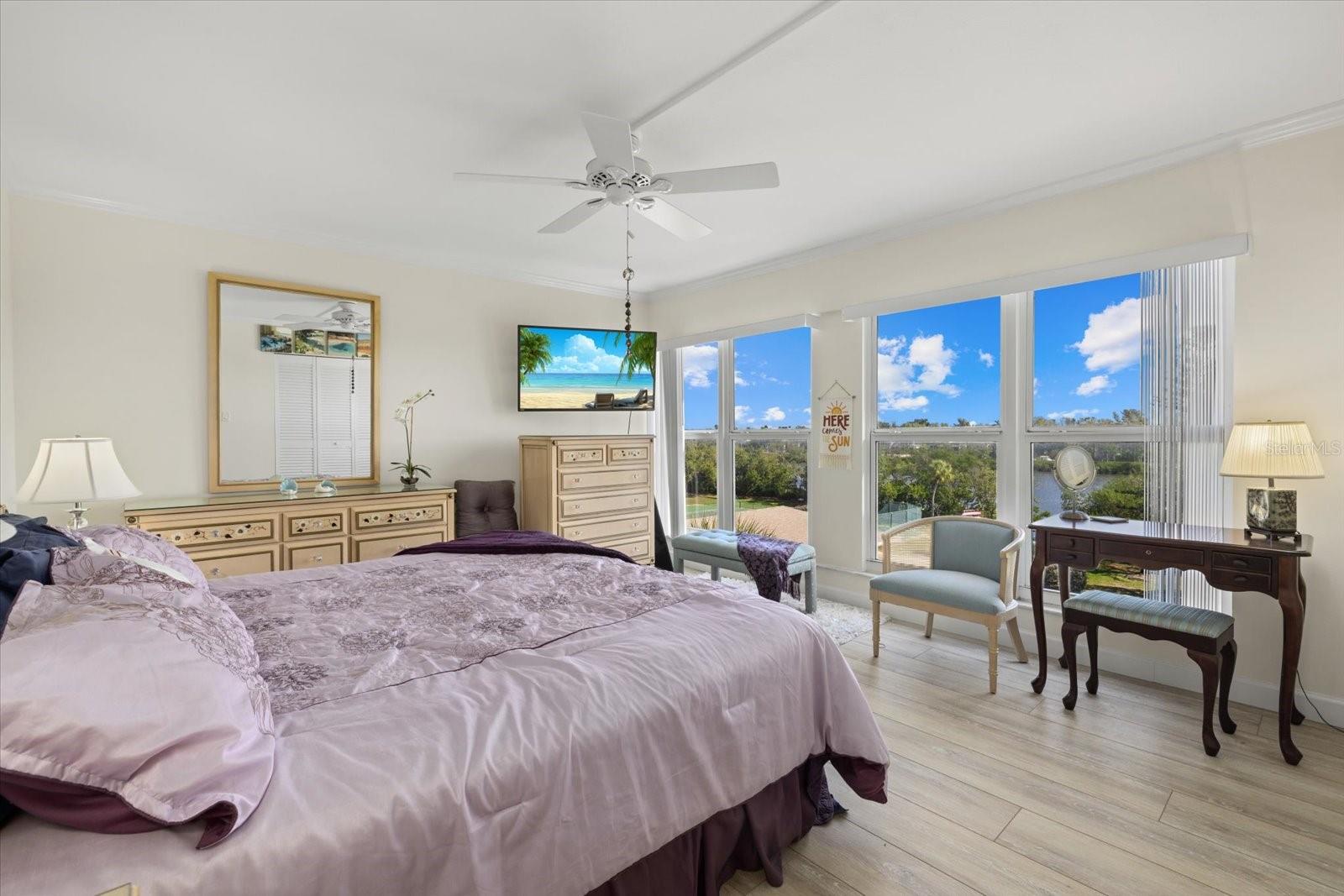3240 GULF OF MEXICO DR #B402, LONGBOAT KEY, FL, 34228