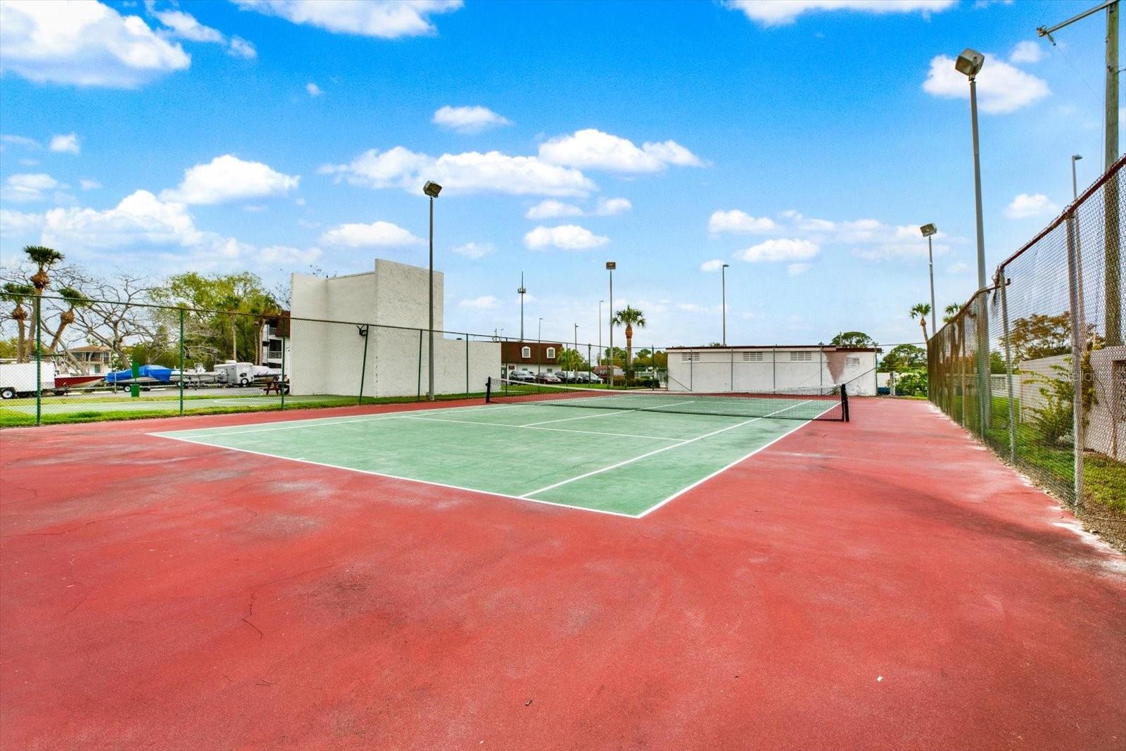 9130 TUDOR DR #M105, TAMPA, FL, 33615