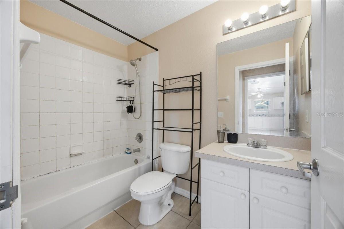 130 COCO PLUM DR #Front Unit, DAVENPORT, FL, 33897