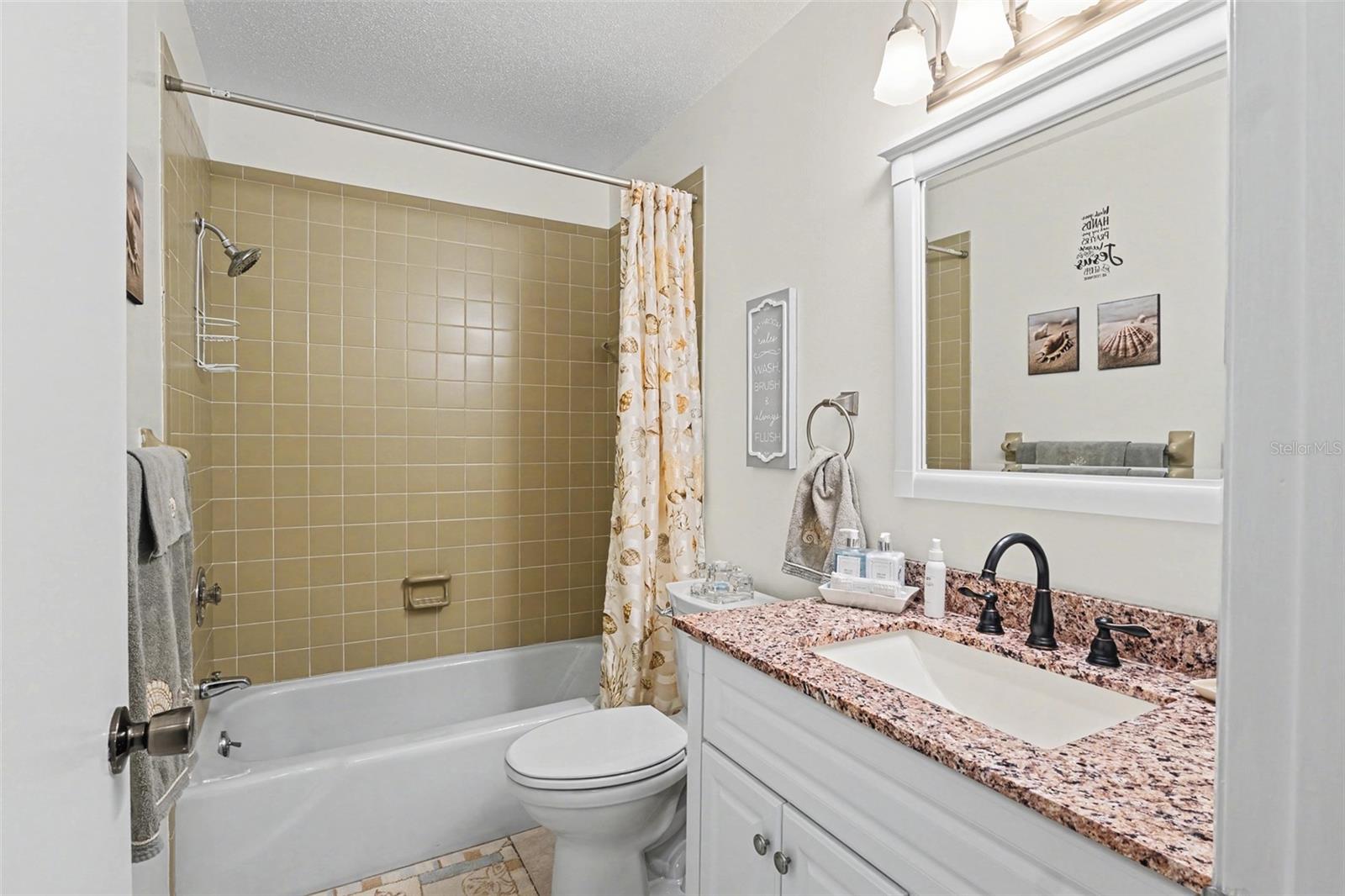 1327 GLENDALE CIR W #218, SARASOTA, FL, 34232