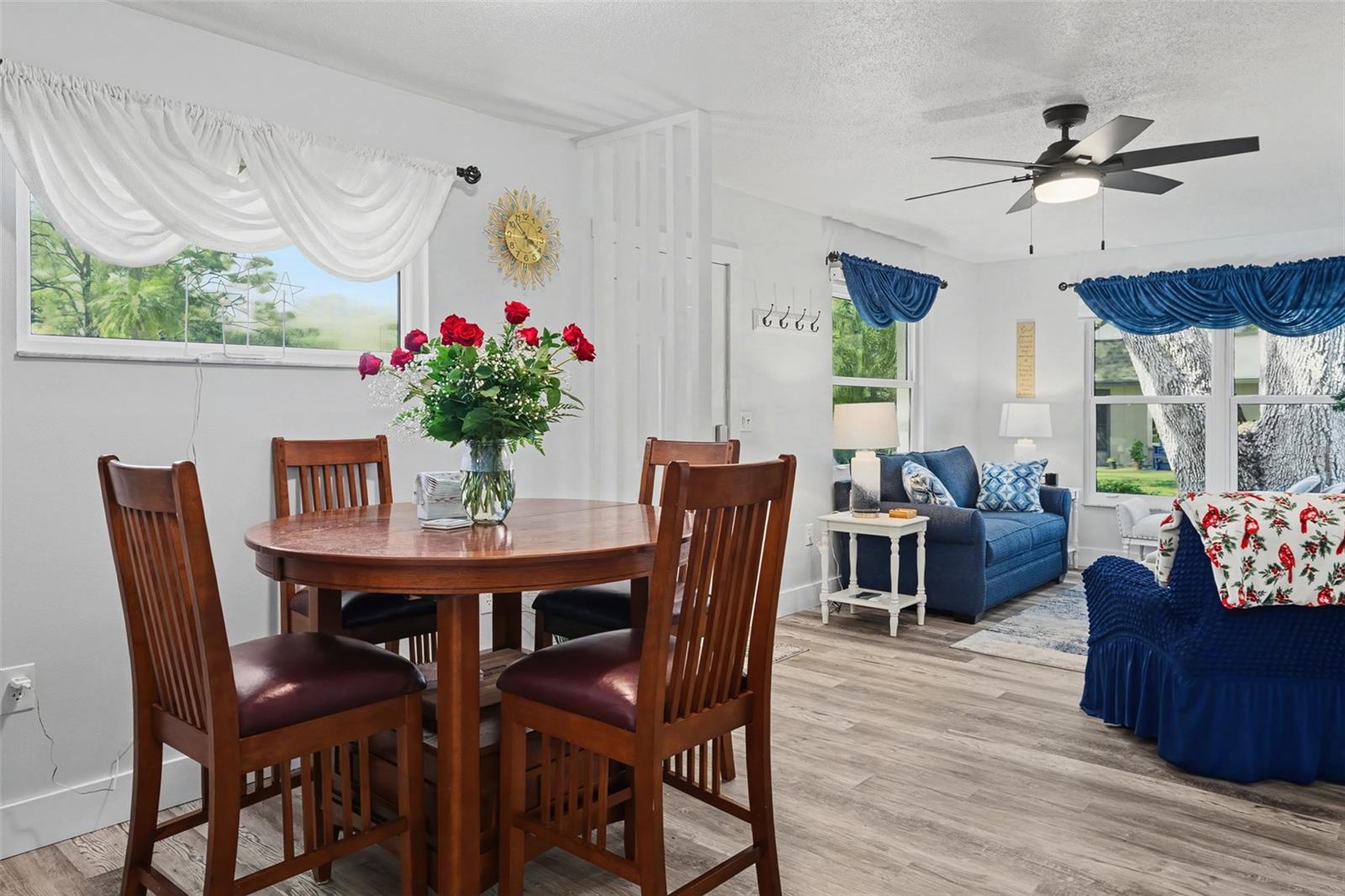 1327 GLENDALE CIR W #218, SARASOTA, FL, 34232