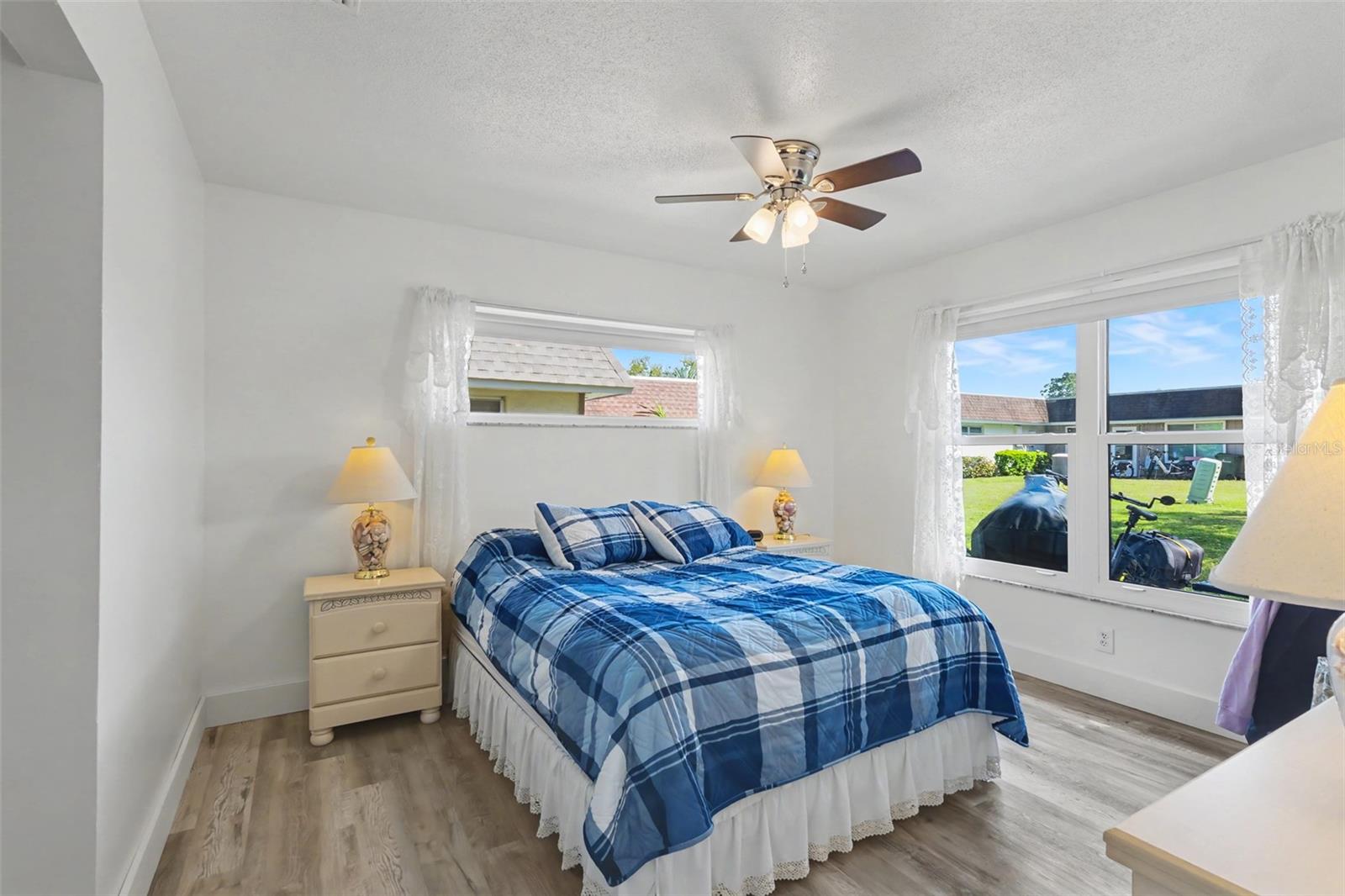 1327 GLENDALE CIR W #218, SARASOTA, FL, 34232
