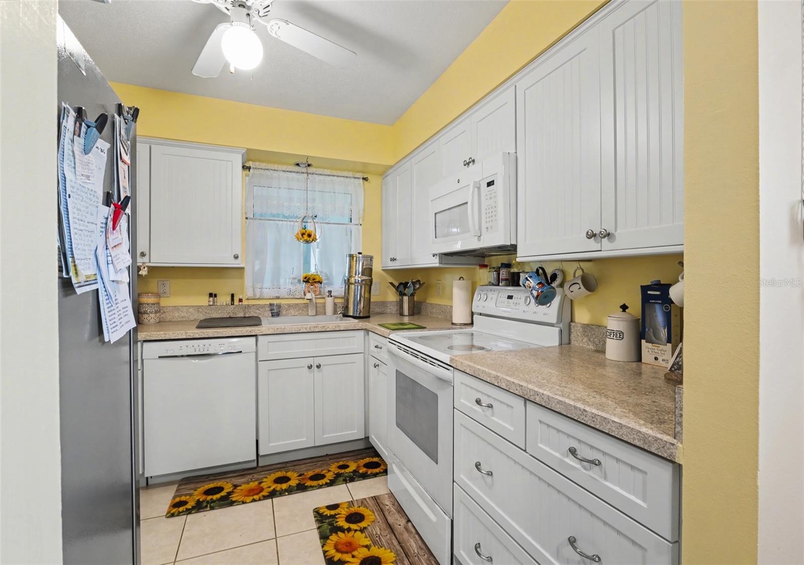 1327 GLENDALE CIR W #218, SARASOTA, FL, 34232